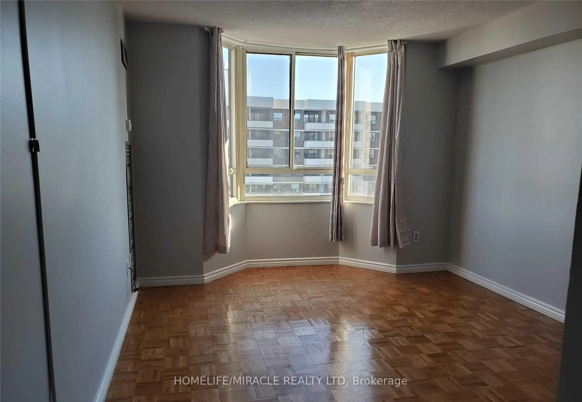 5 Lisa Street, #1412