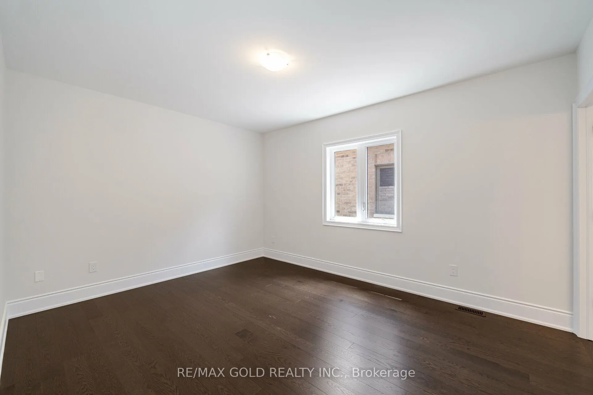 80 Raspberry Ridge Avenue