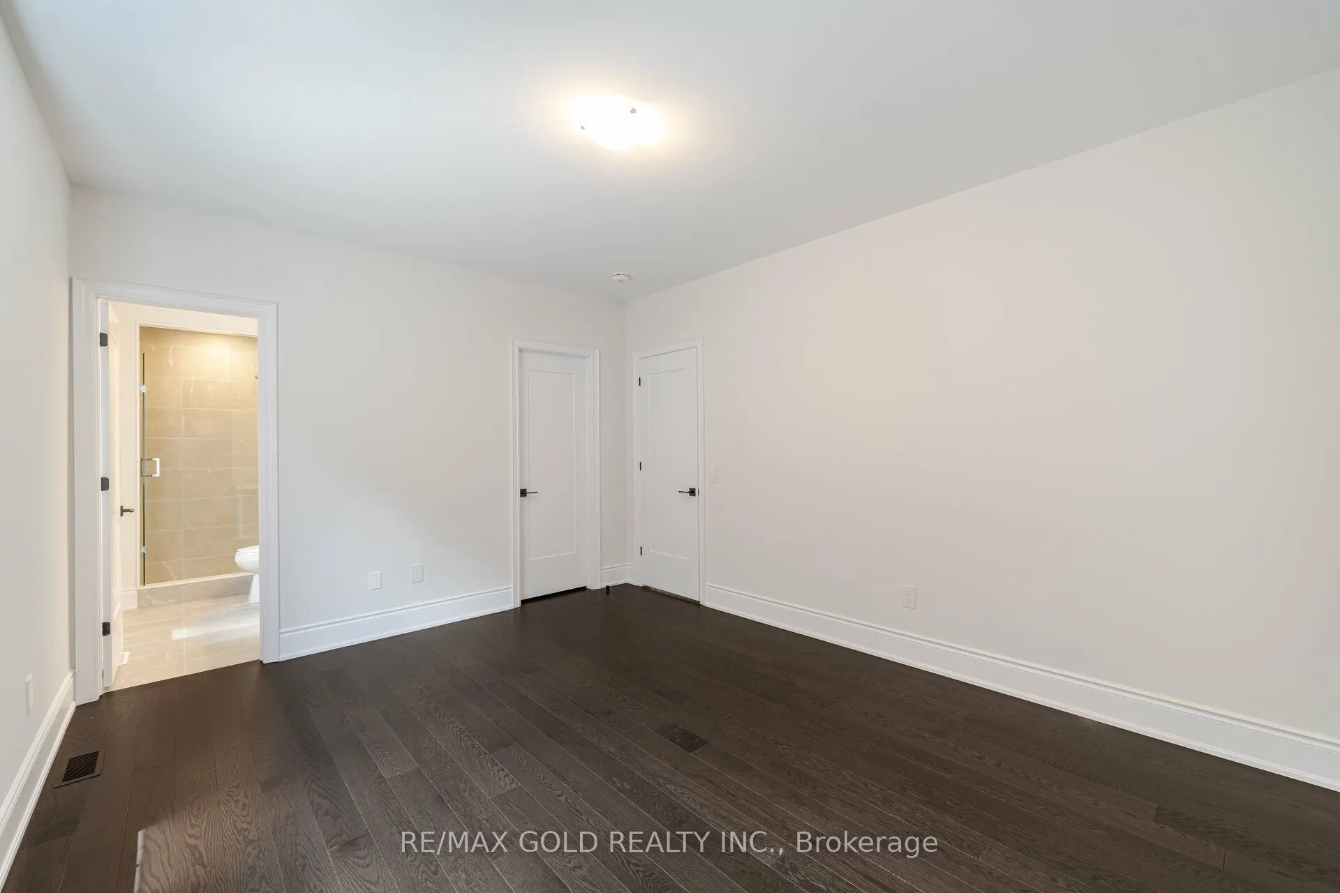 80 Raspberry Ridge Avenue