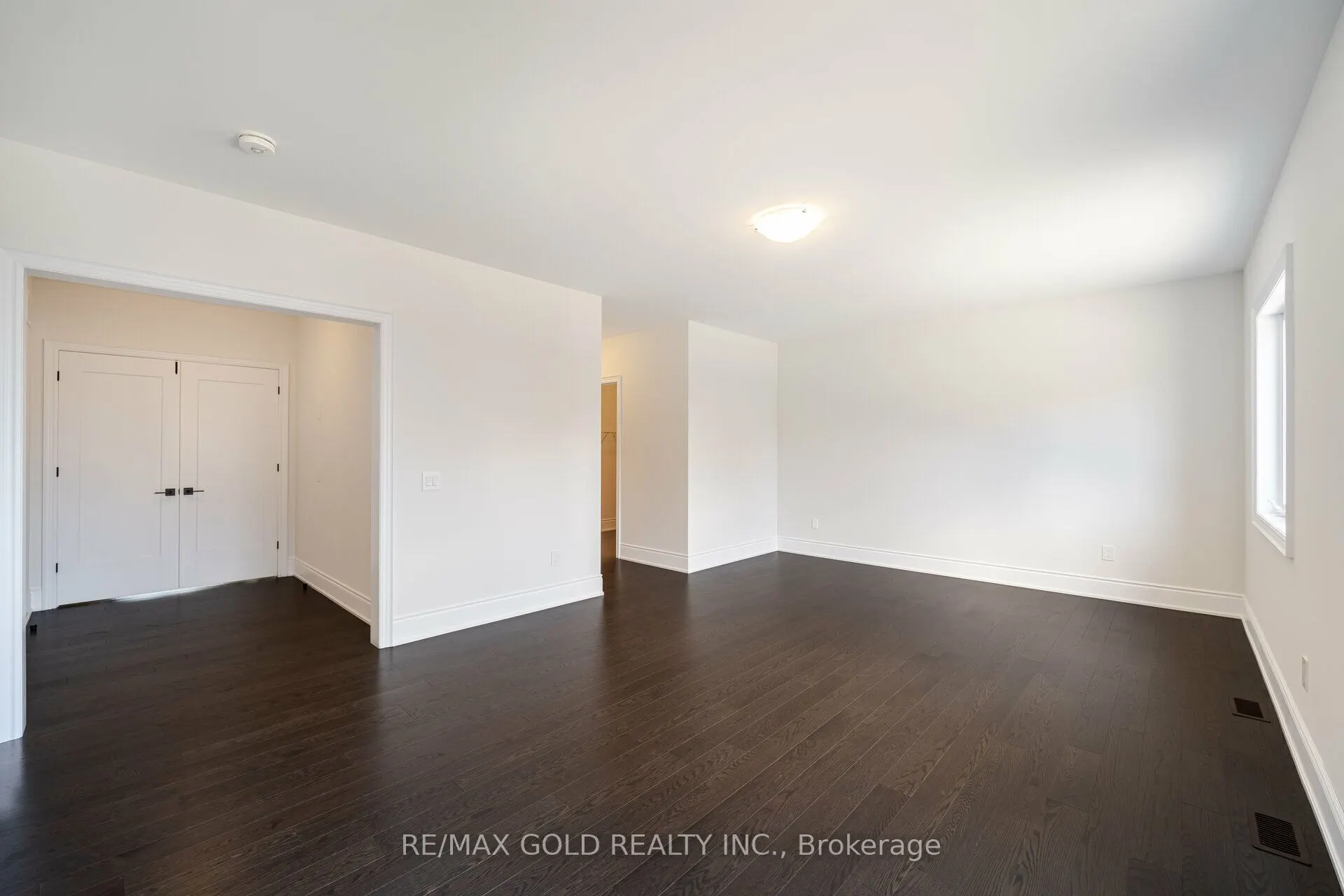 80 Raspberry Ridge Avenue