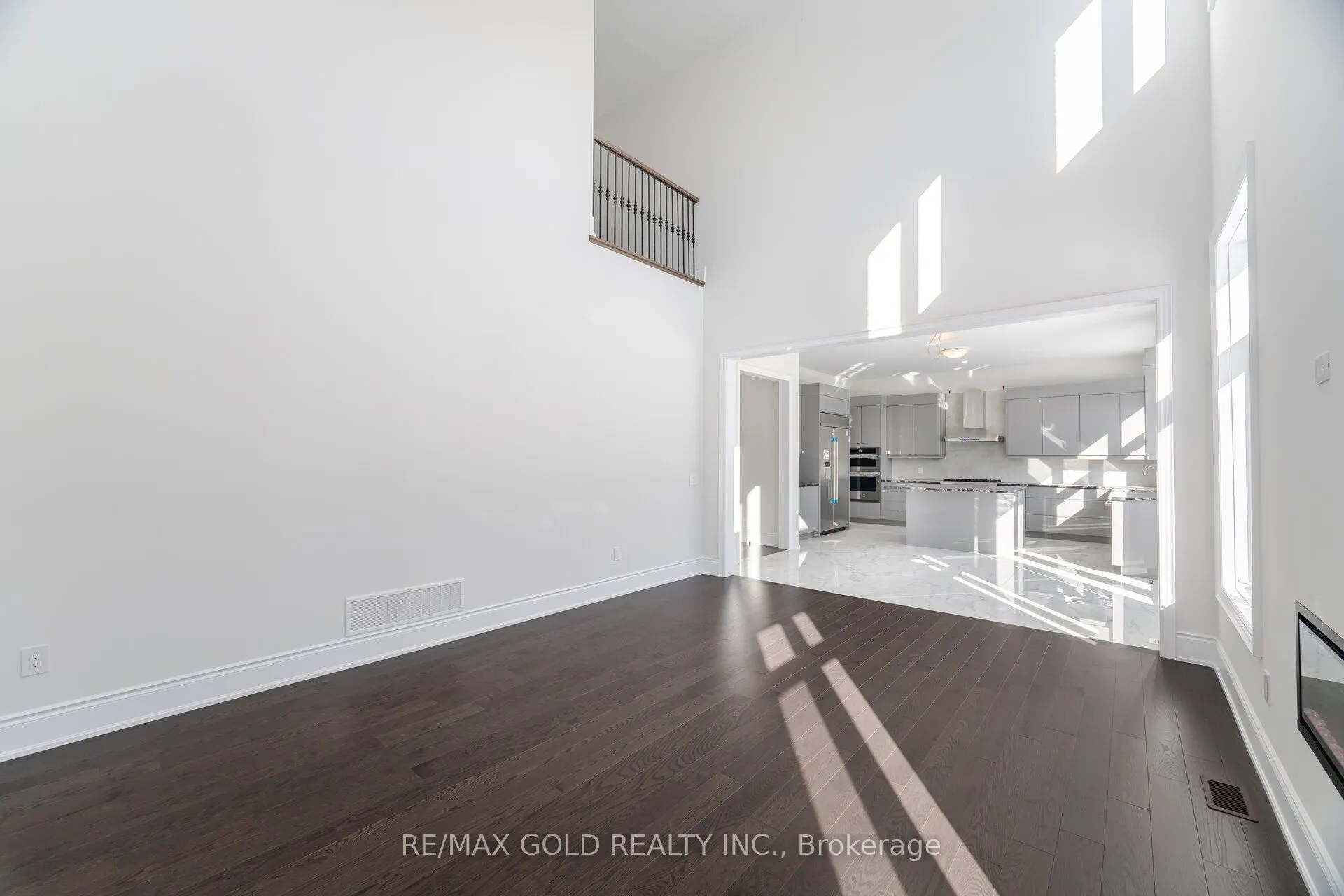 80 Raspberry Ridge Avenue