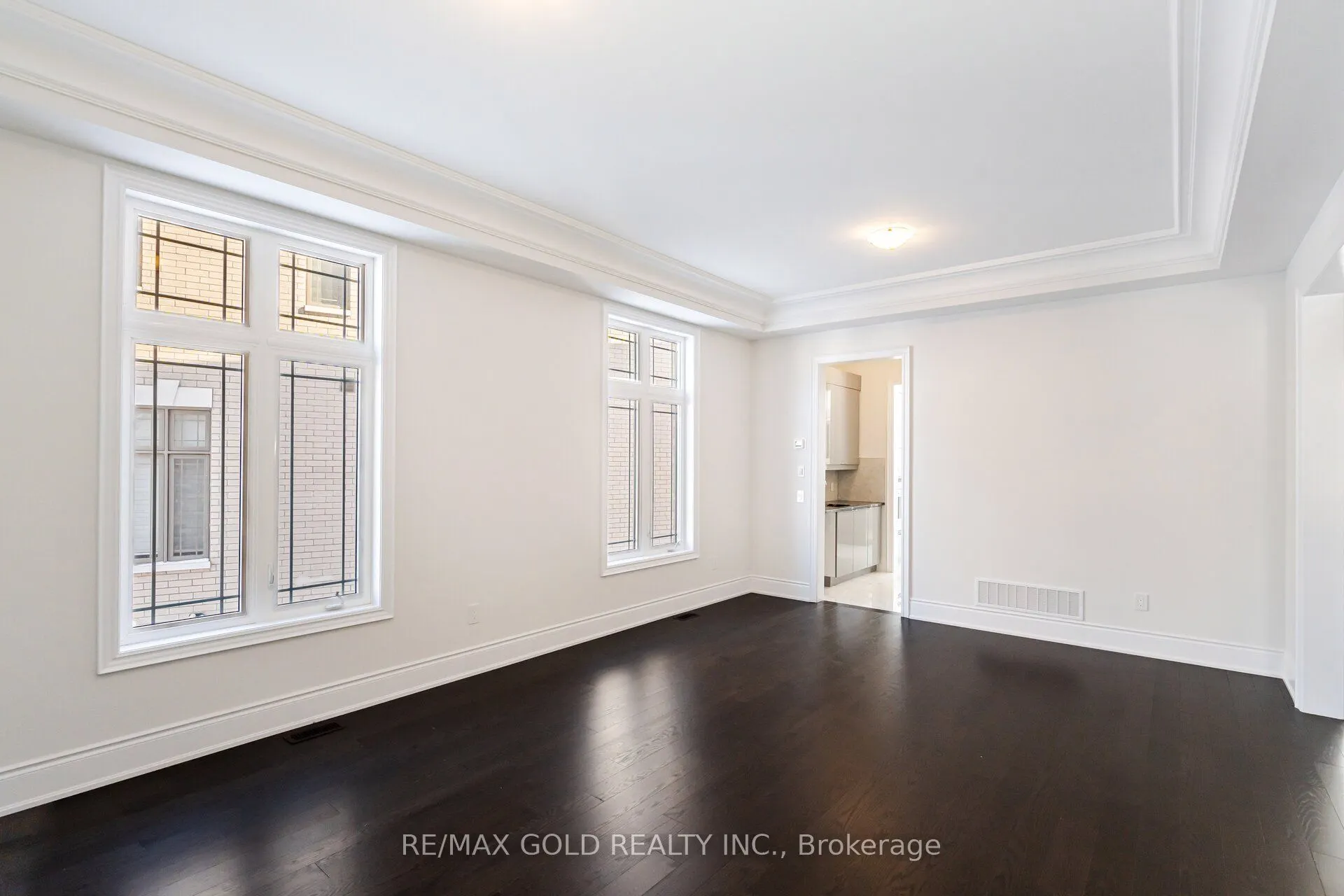 80 Raspberry Ridge Avenue