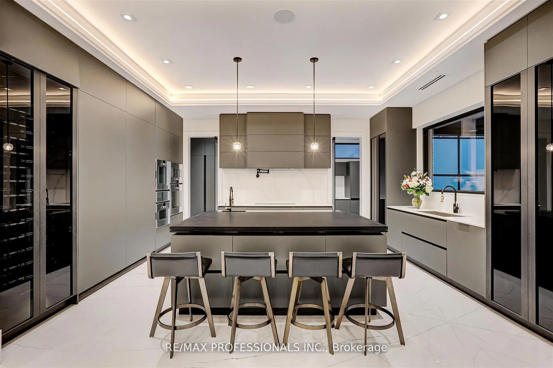 91 Valecrest Drive