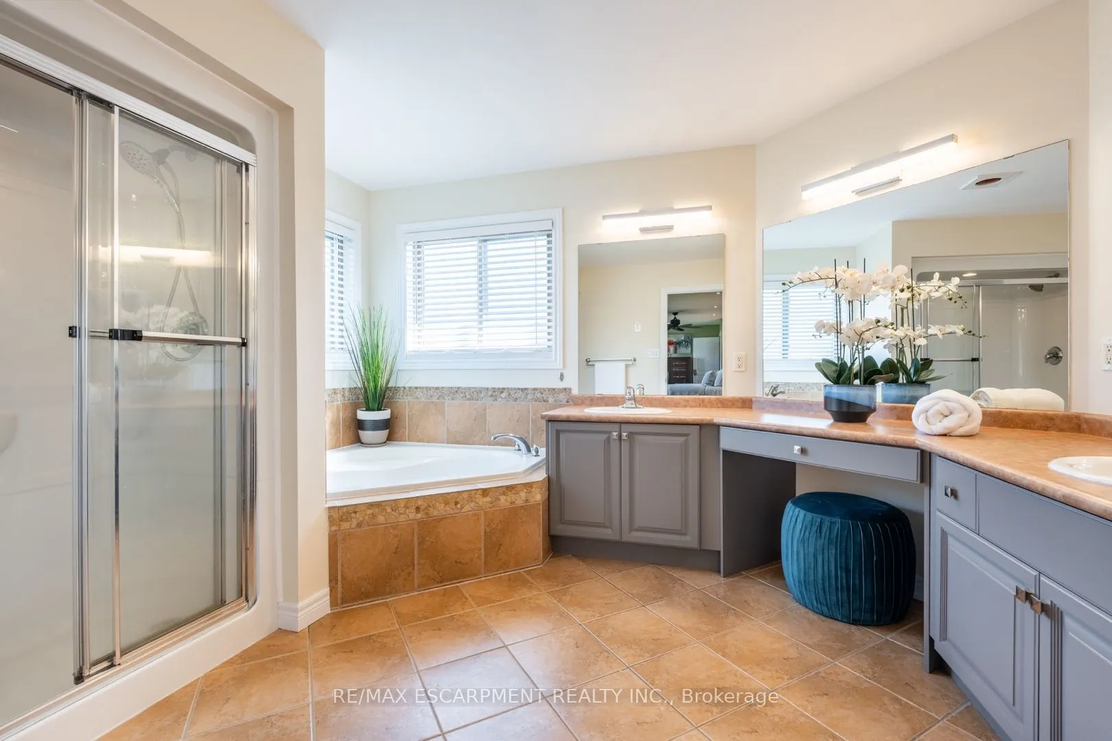 2338 Norland Drive