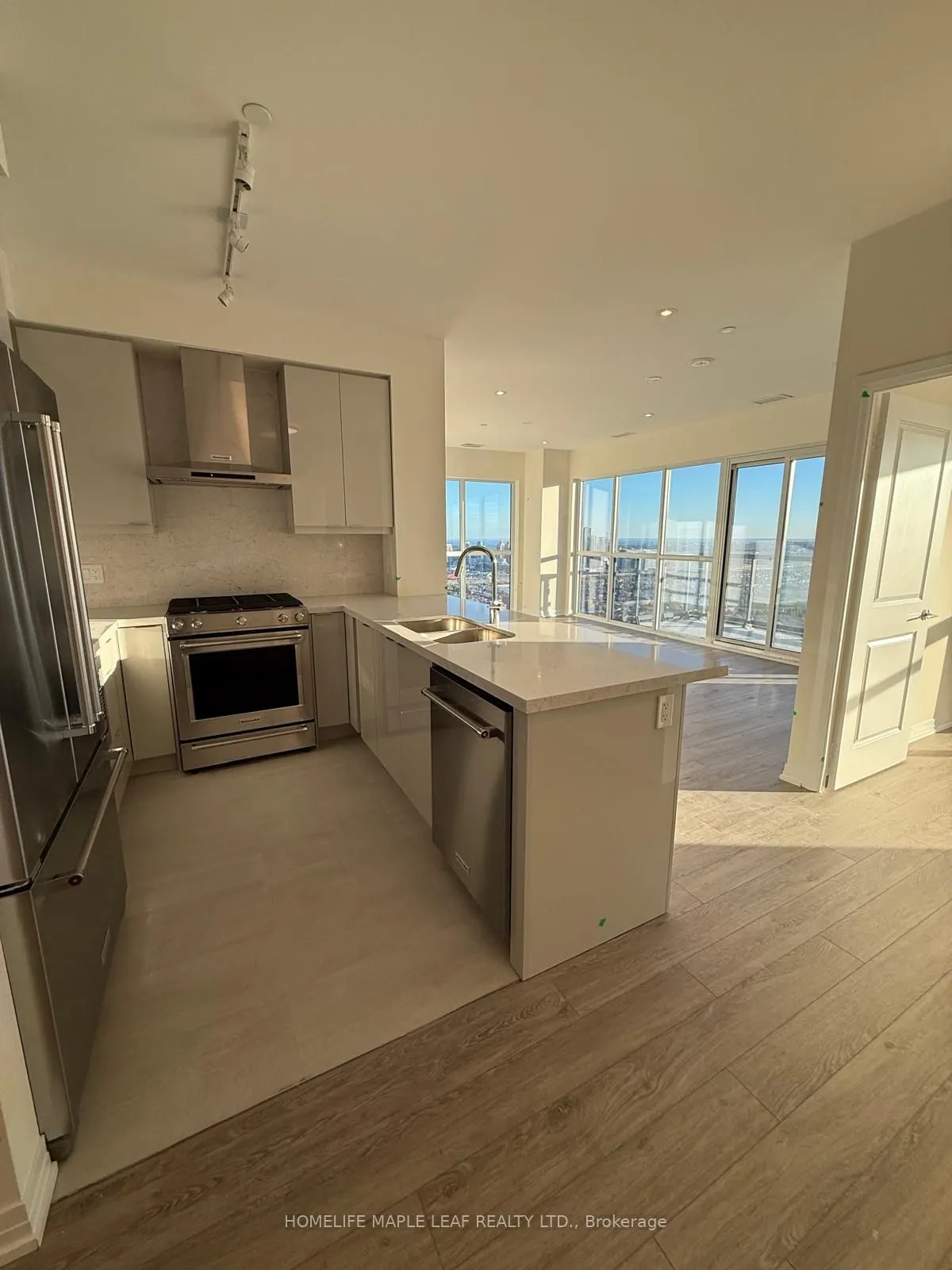 15 Watergarden Drive, #3803