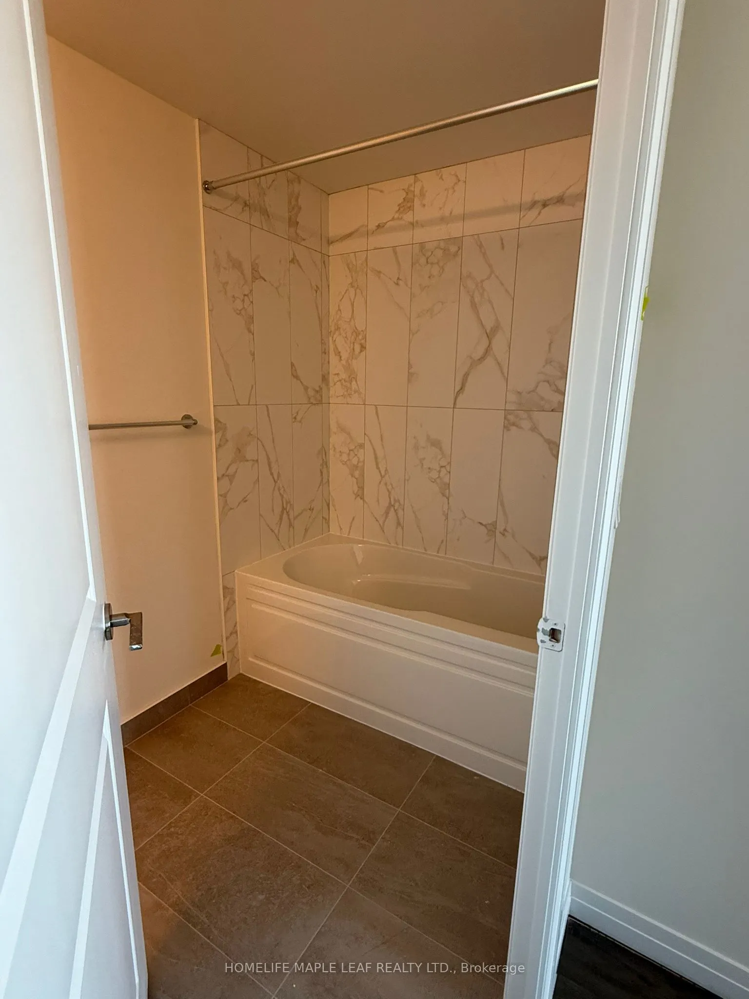 15 Watergarden Drive, #3806