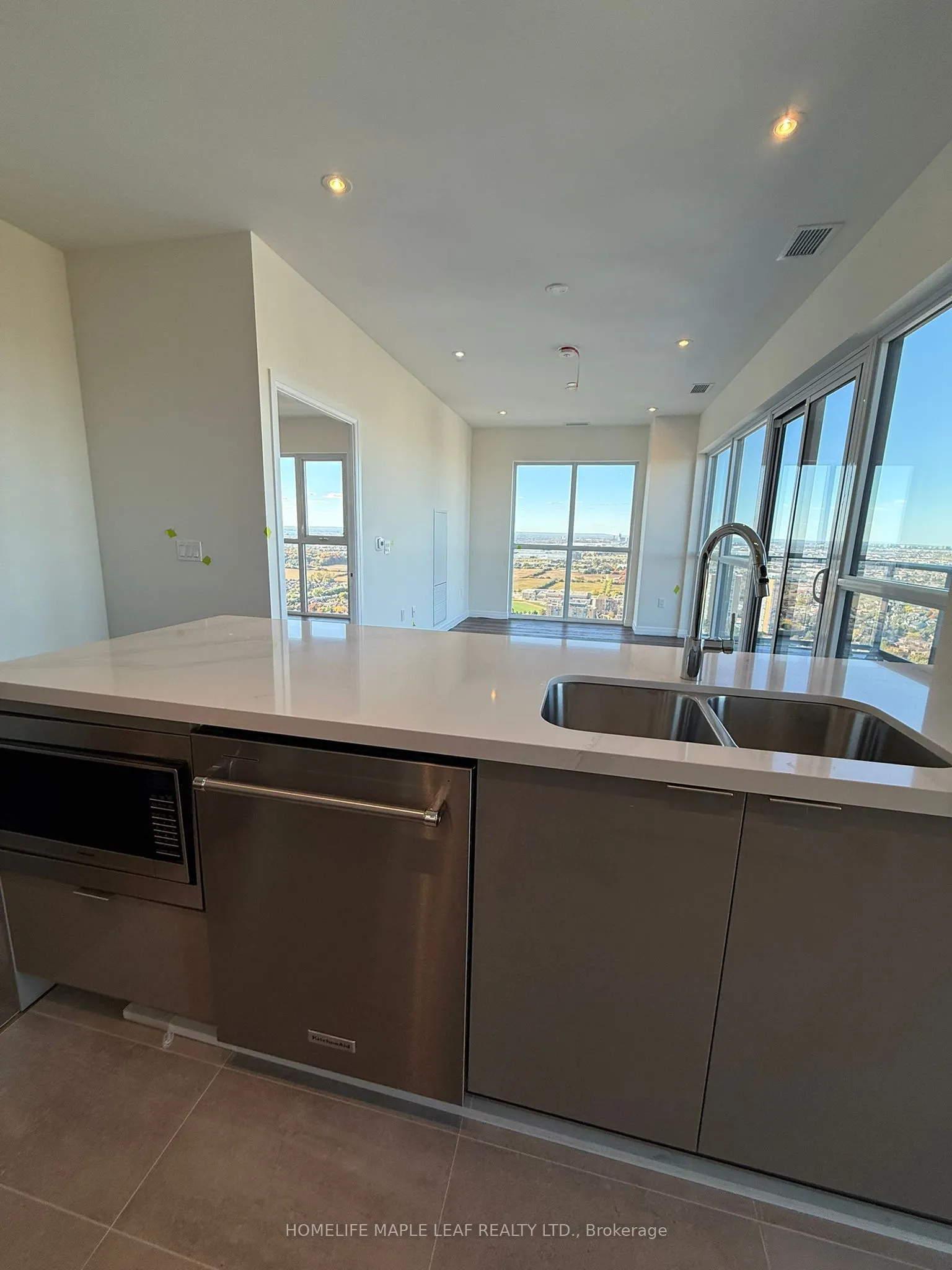 15 Watergarden Drive, #3806