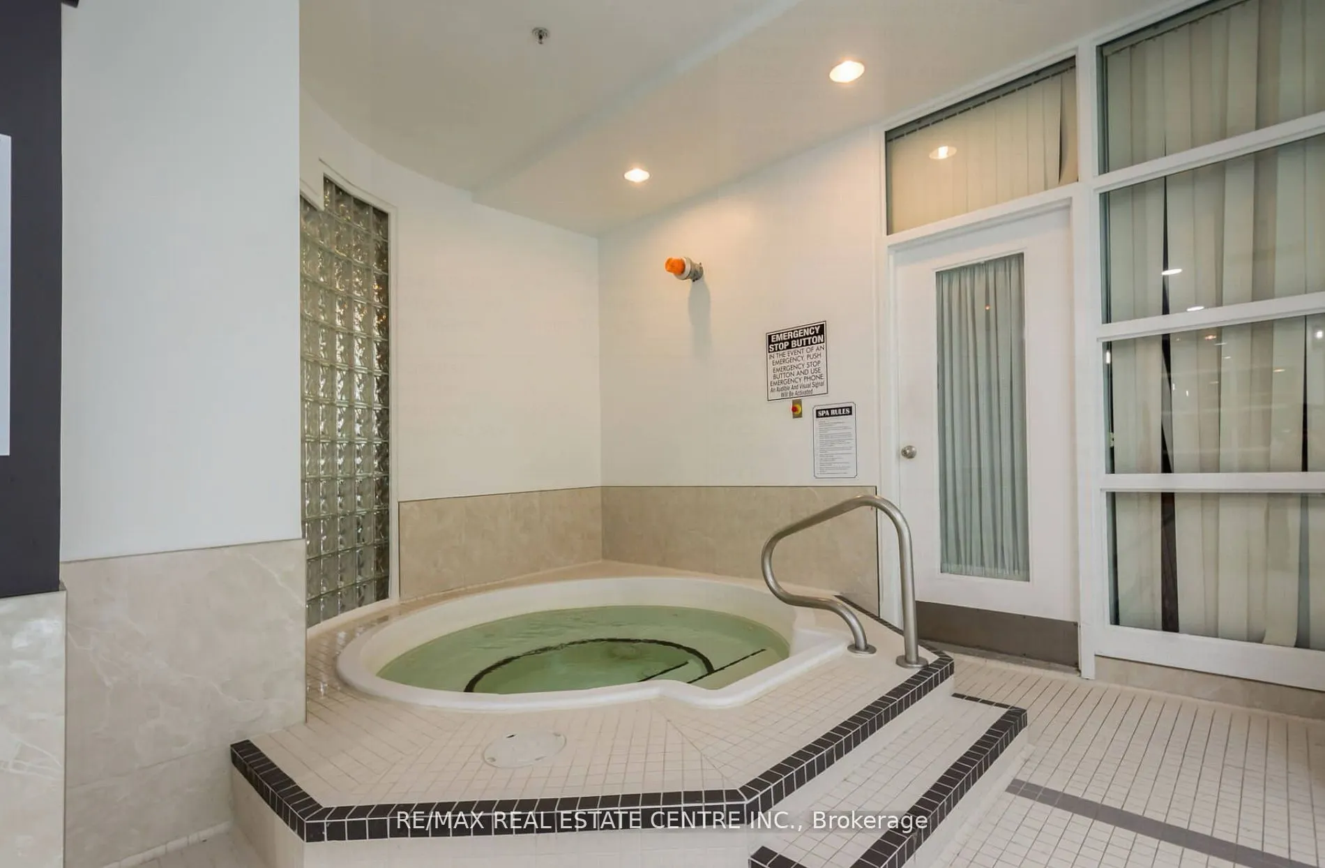 25 Trailwood Drive, #PH5