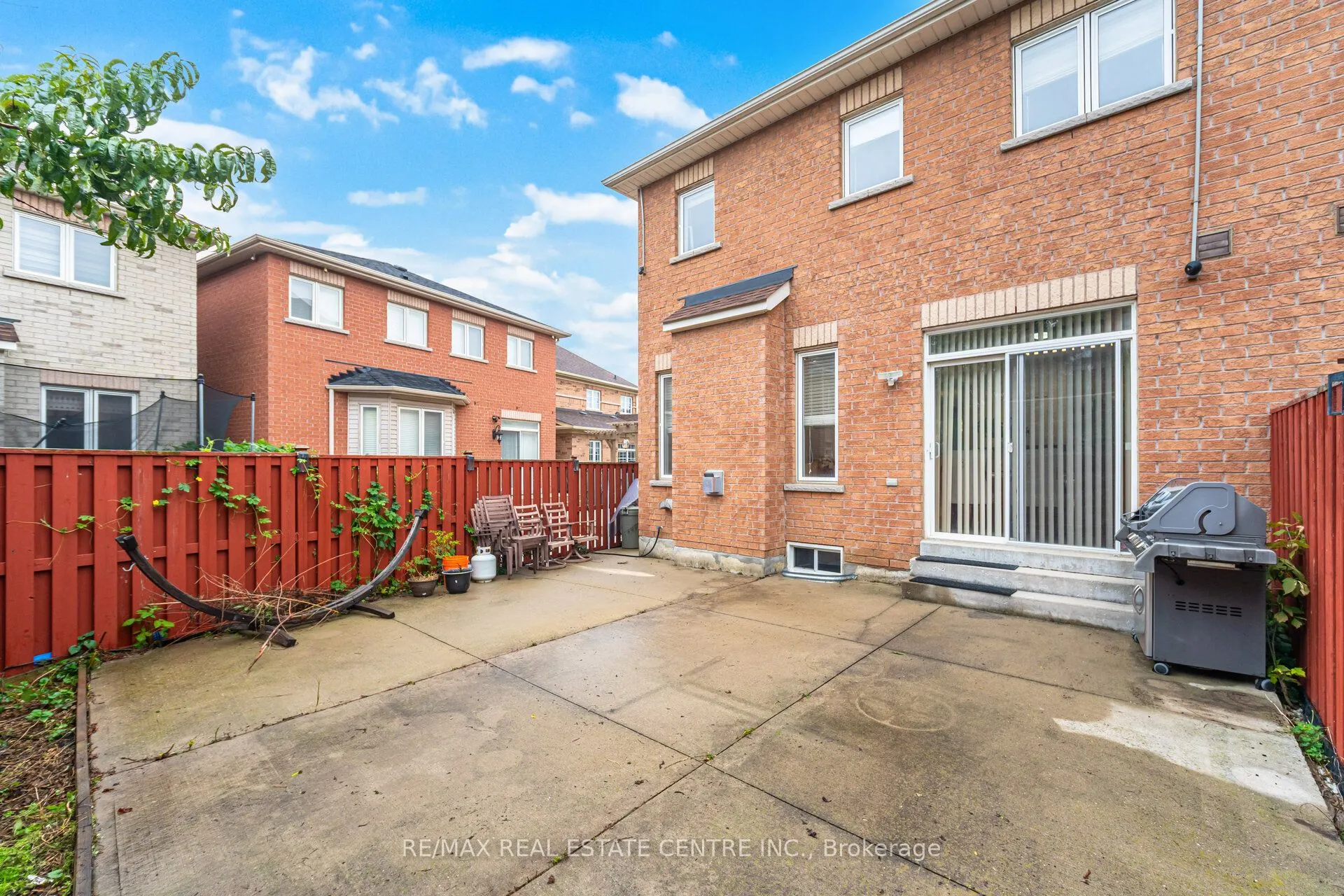 118 Connolly Crescent