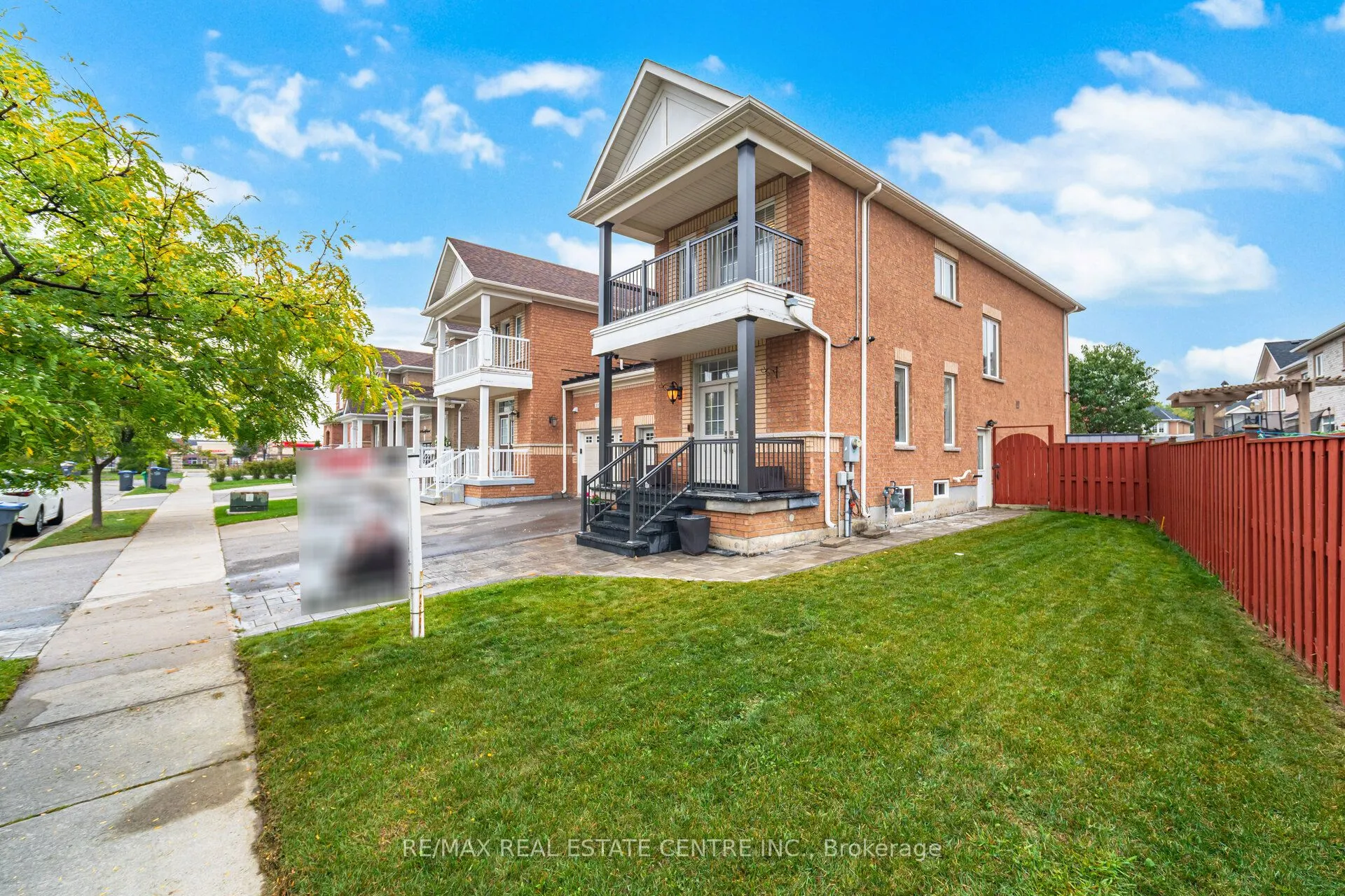 118 Connolly Crescent