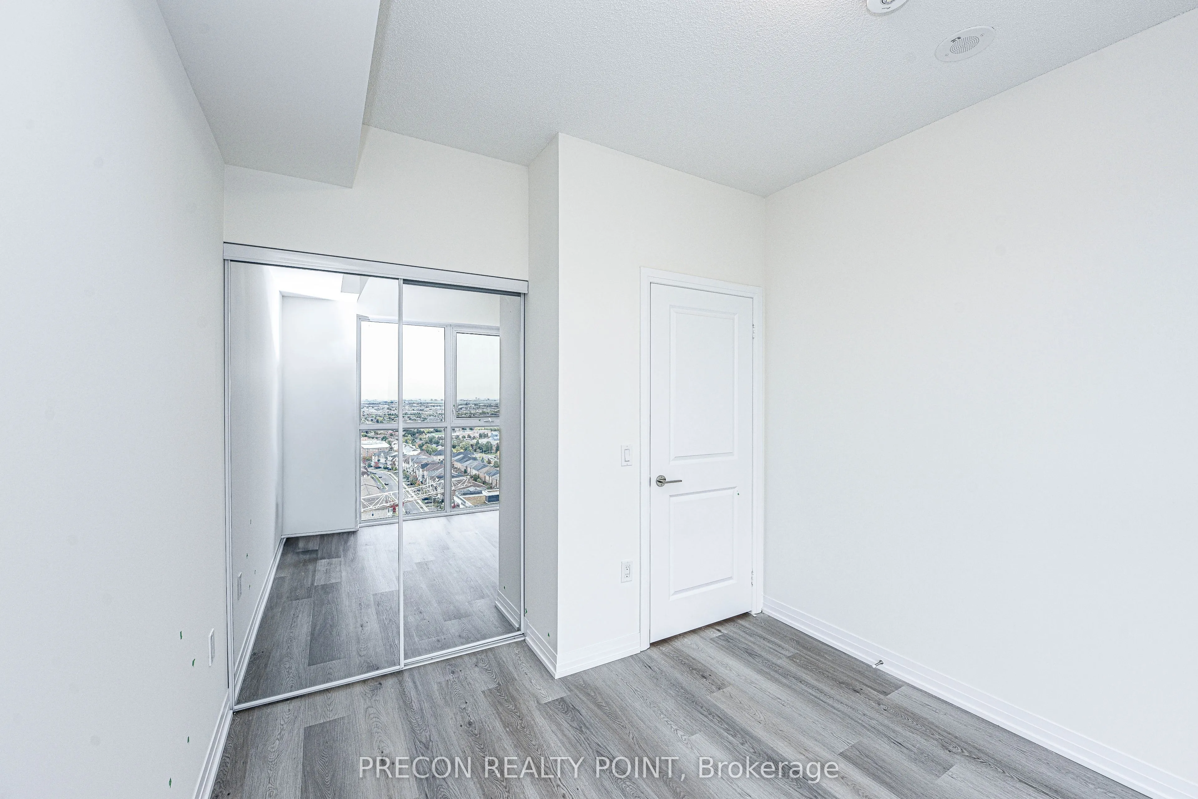 15 Watergarden Drive, #1909