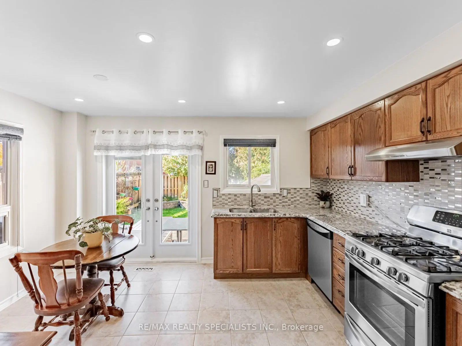 3859 Cedar Hedge Rise