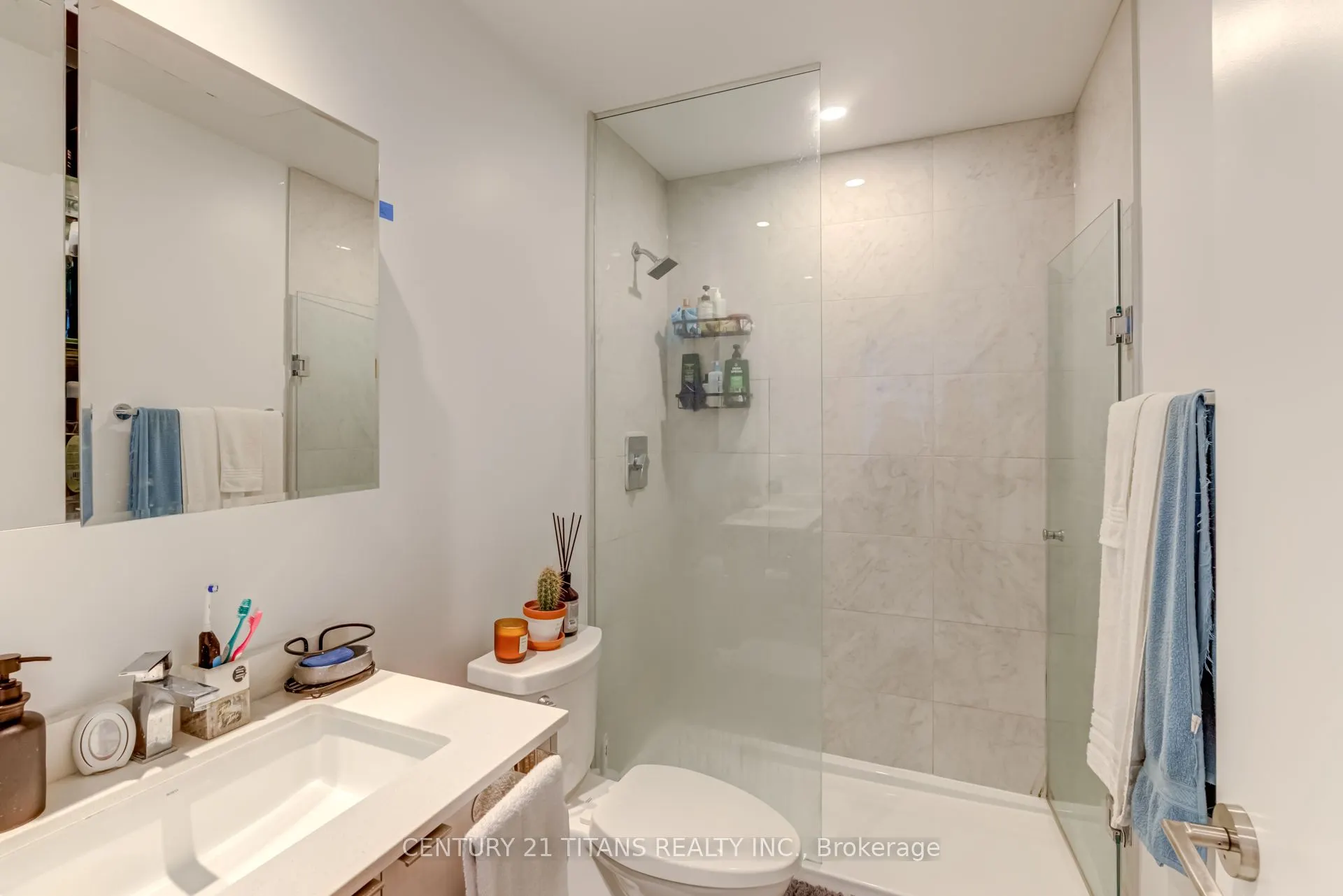 1926 Lakeshore Boulevard, #4010