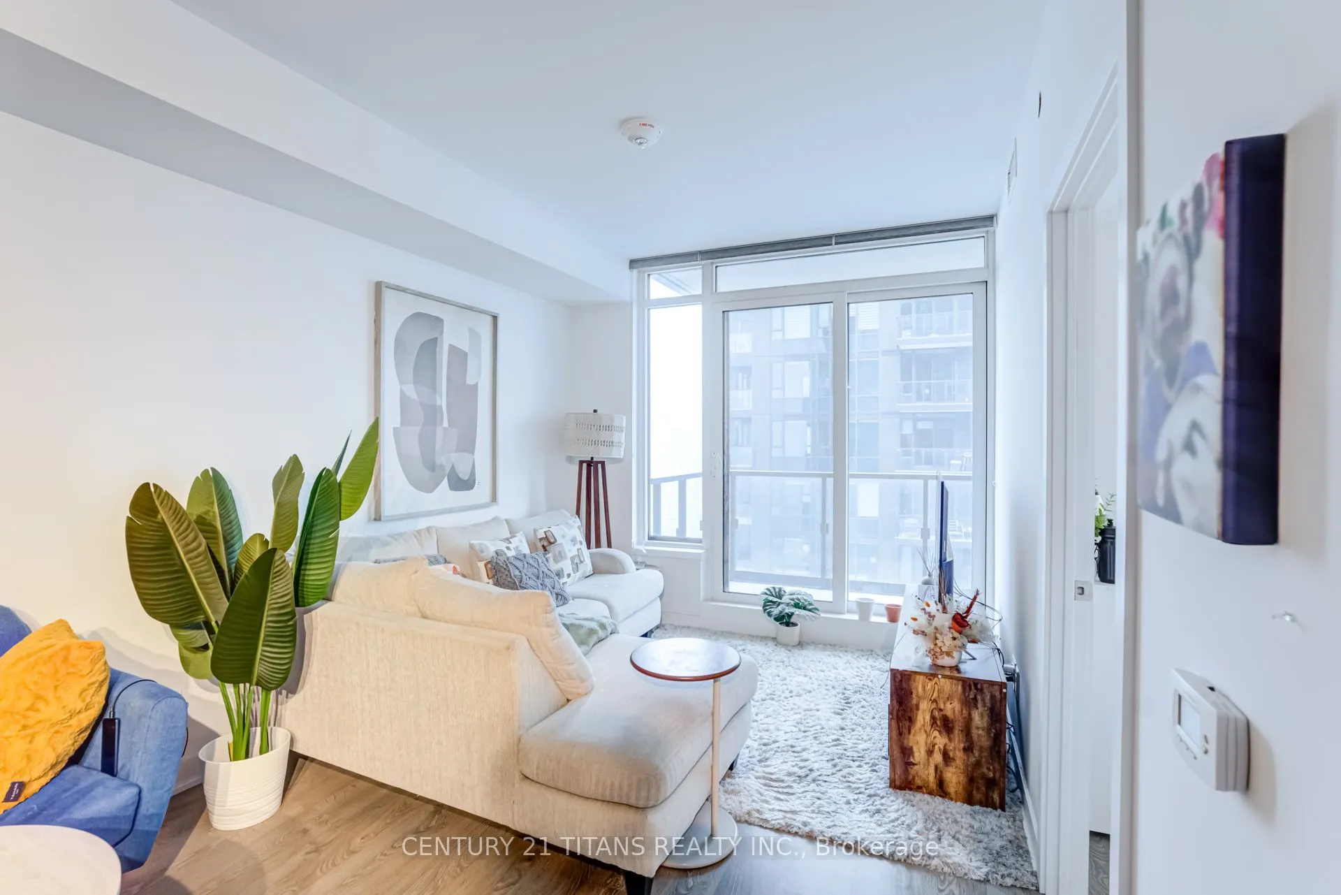1926 Lakeshore Boulevard, #4010
