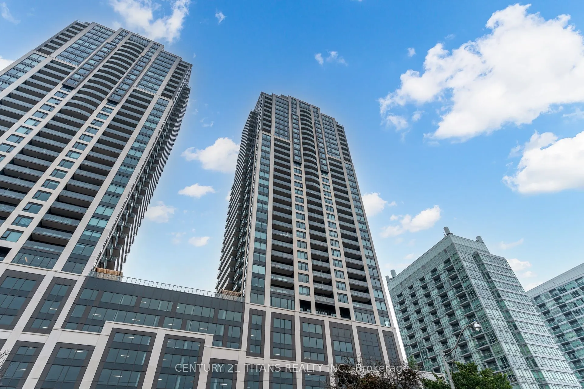 1926 Lakeshore Boulevard, #4010