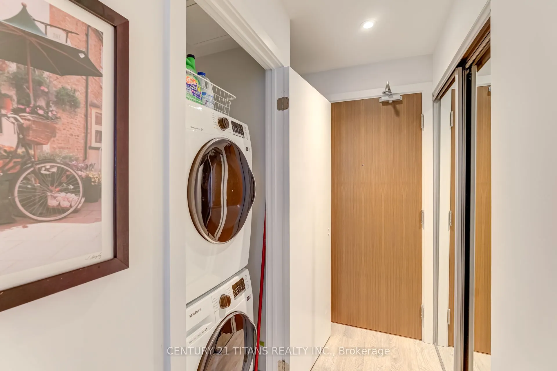1926 Lakeshore Boulevard, #4010