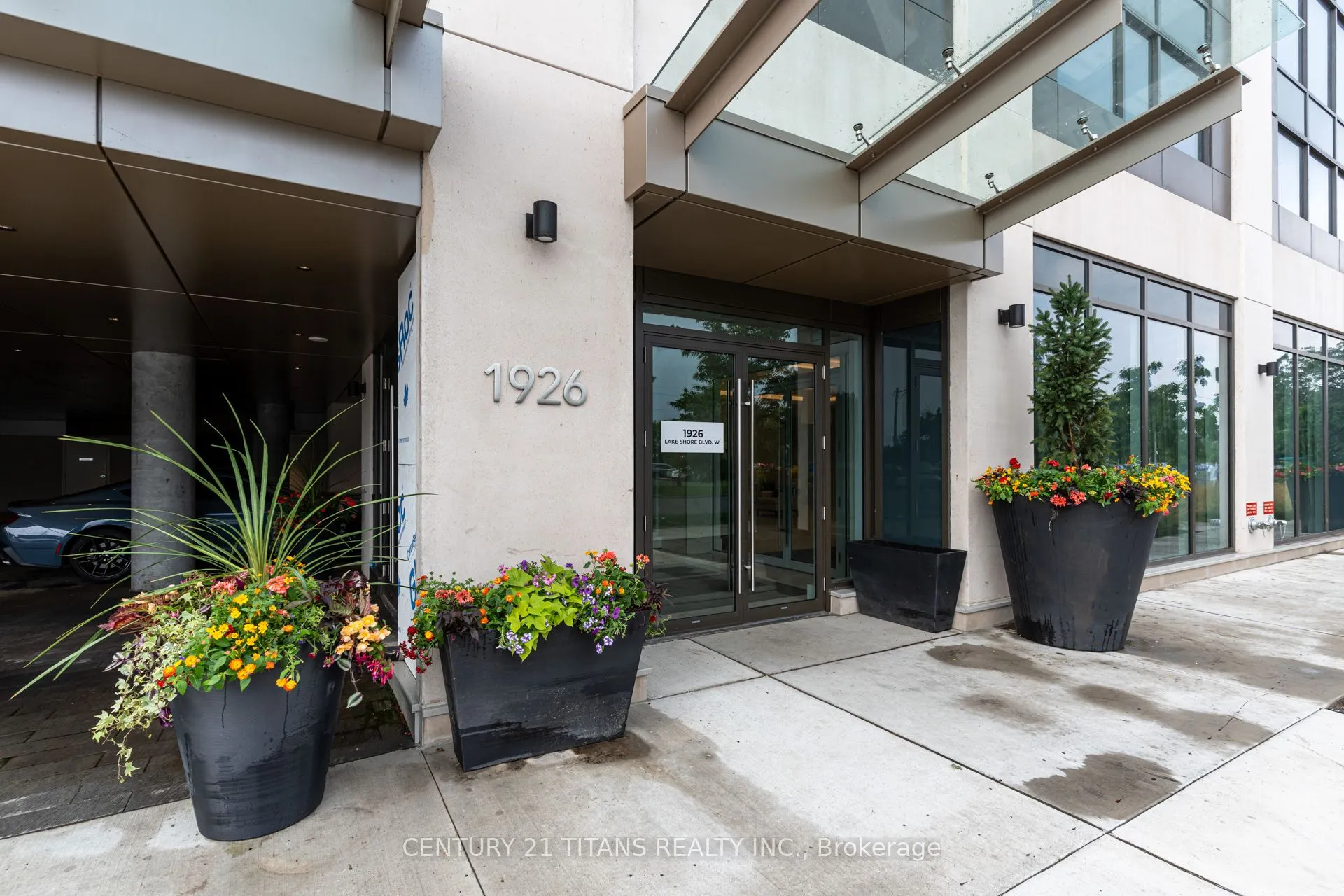 1926 Lakeshore Boulevard, #4010