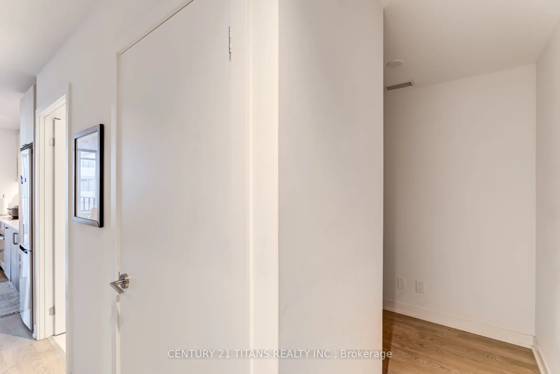 1926 Lakeshore Boulevard, #4010