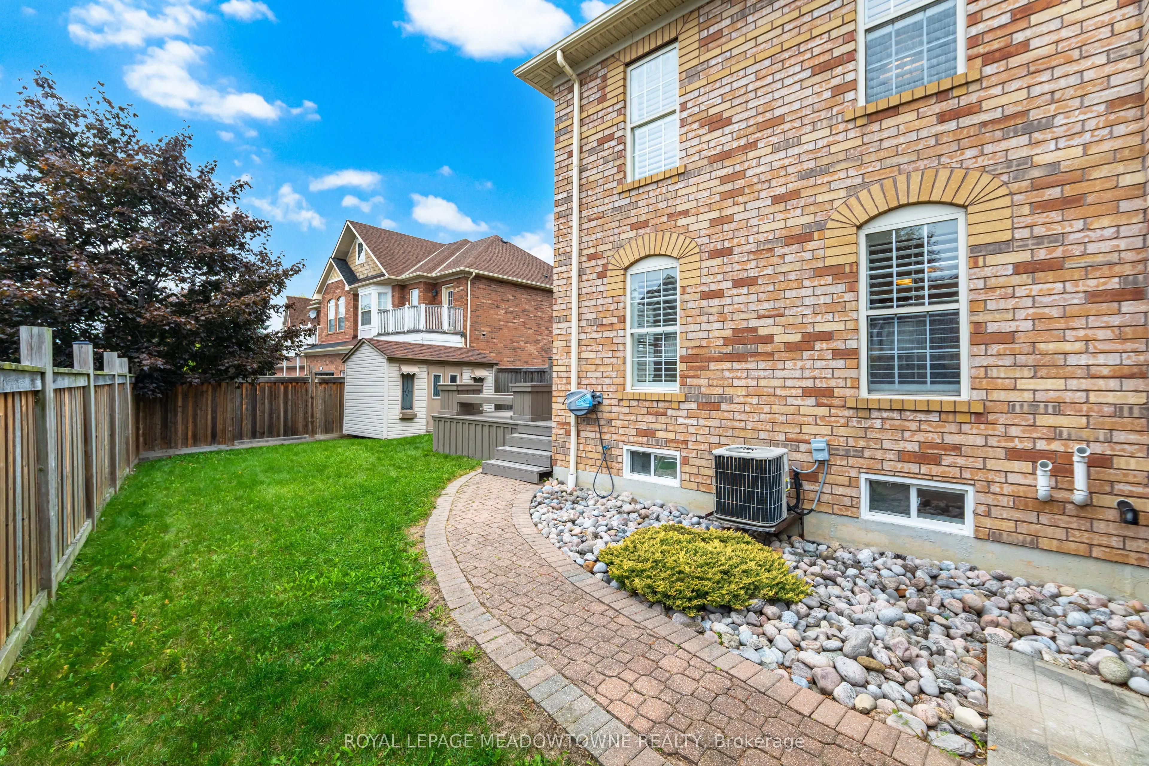 1137 Meadowgrove Court