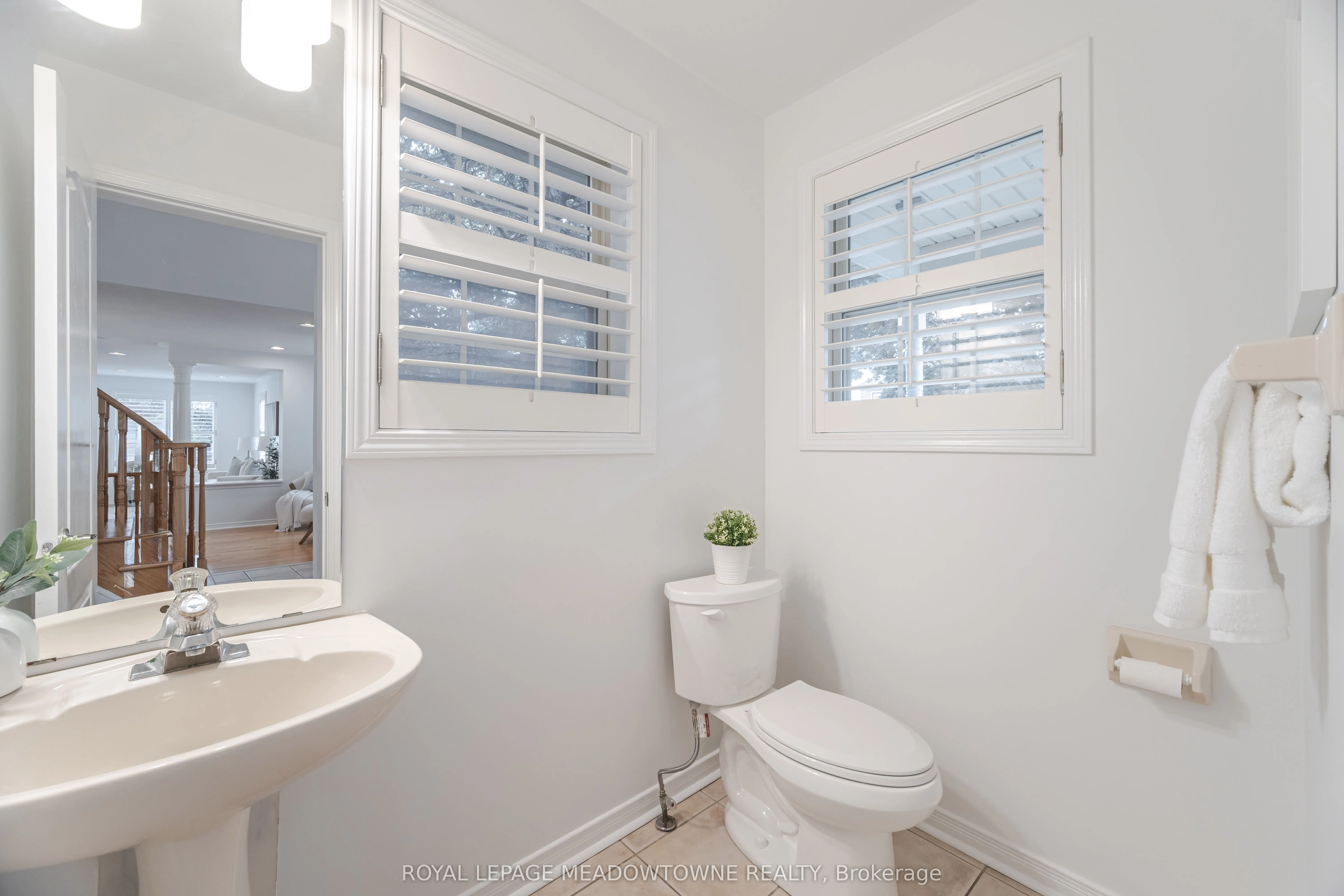 1137 Meadowgrove Court