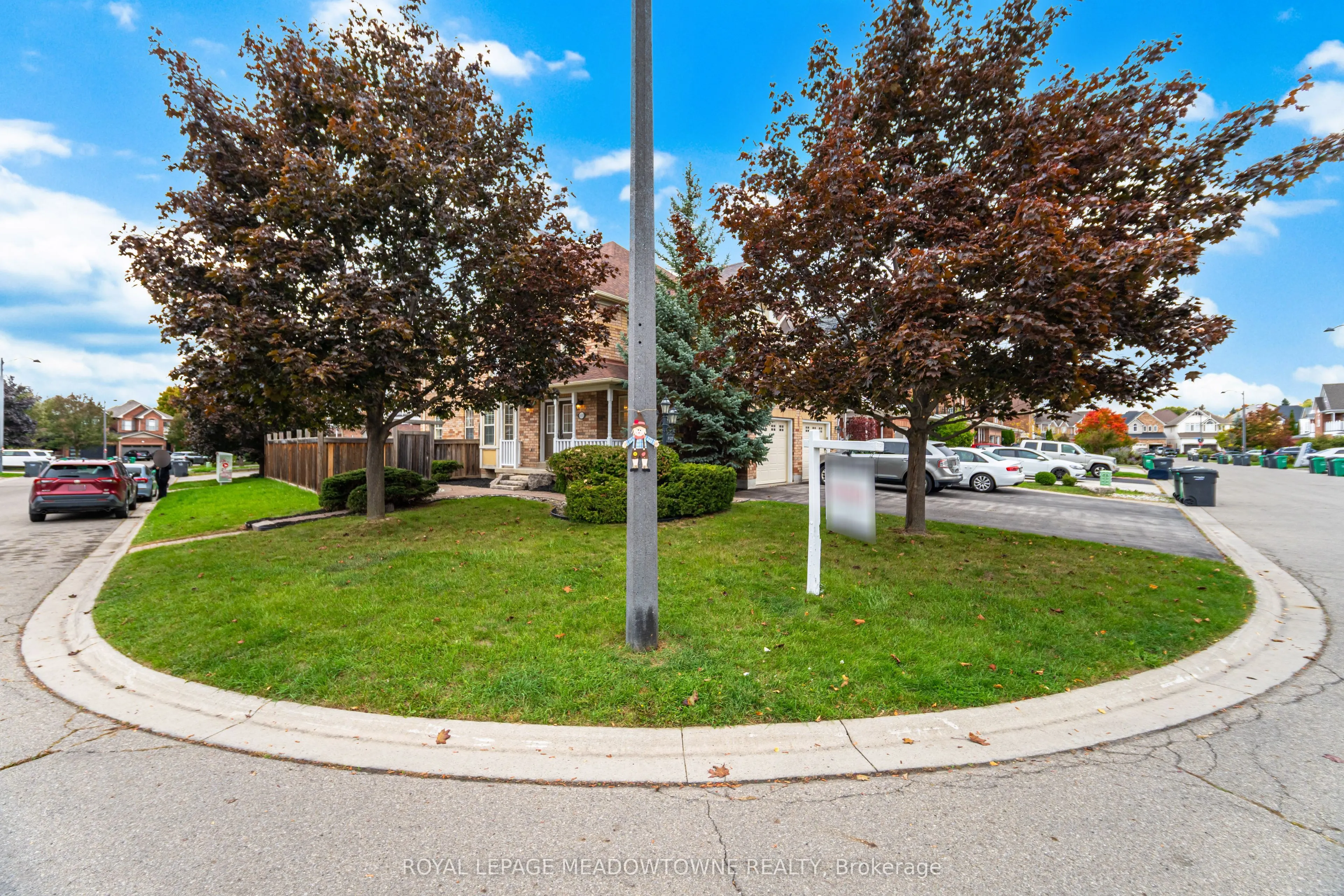 1137 Meadowgrove Court