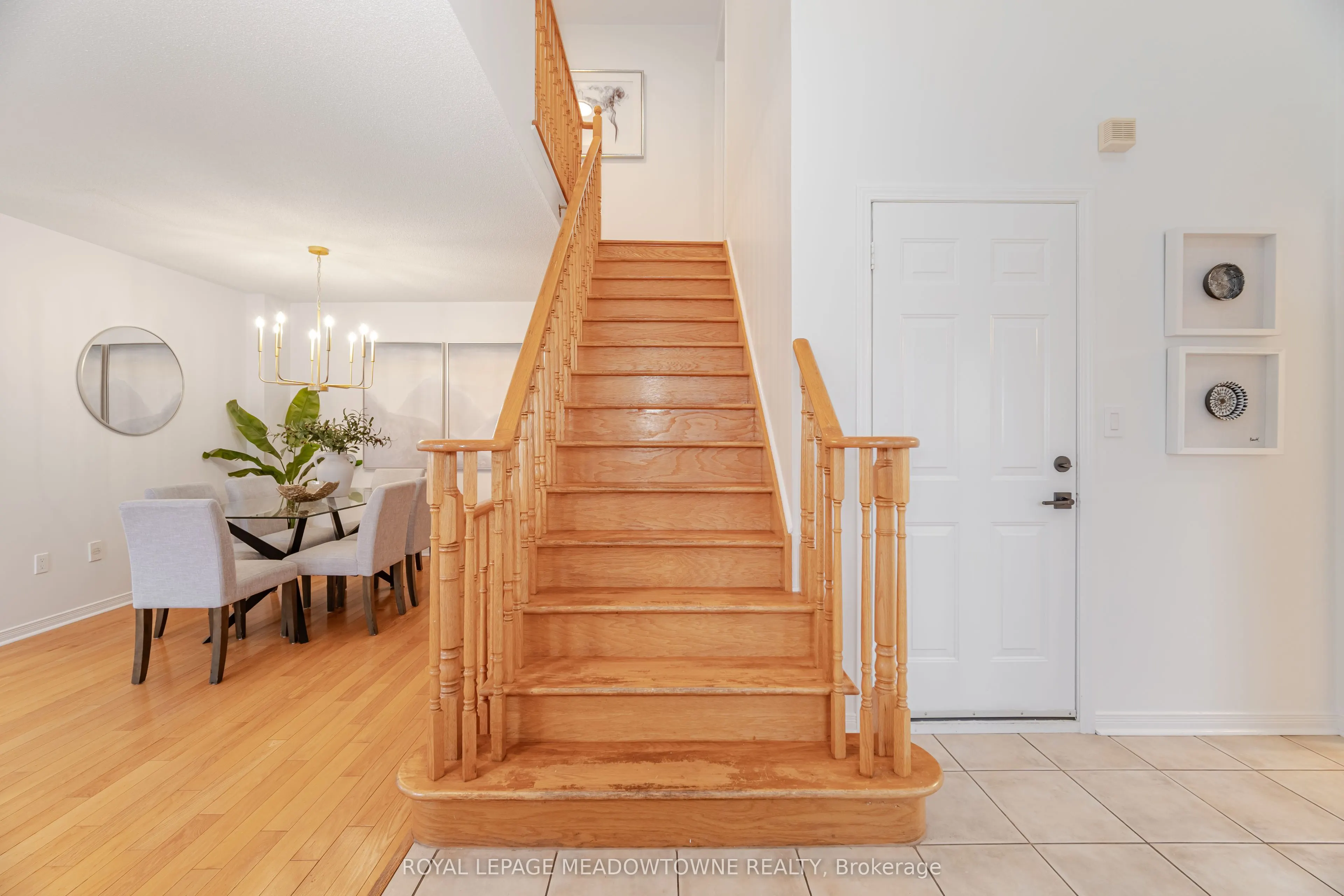 1137 Meadowgrove Court