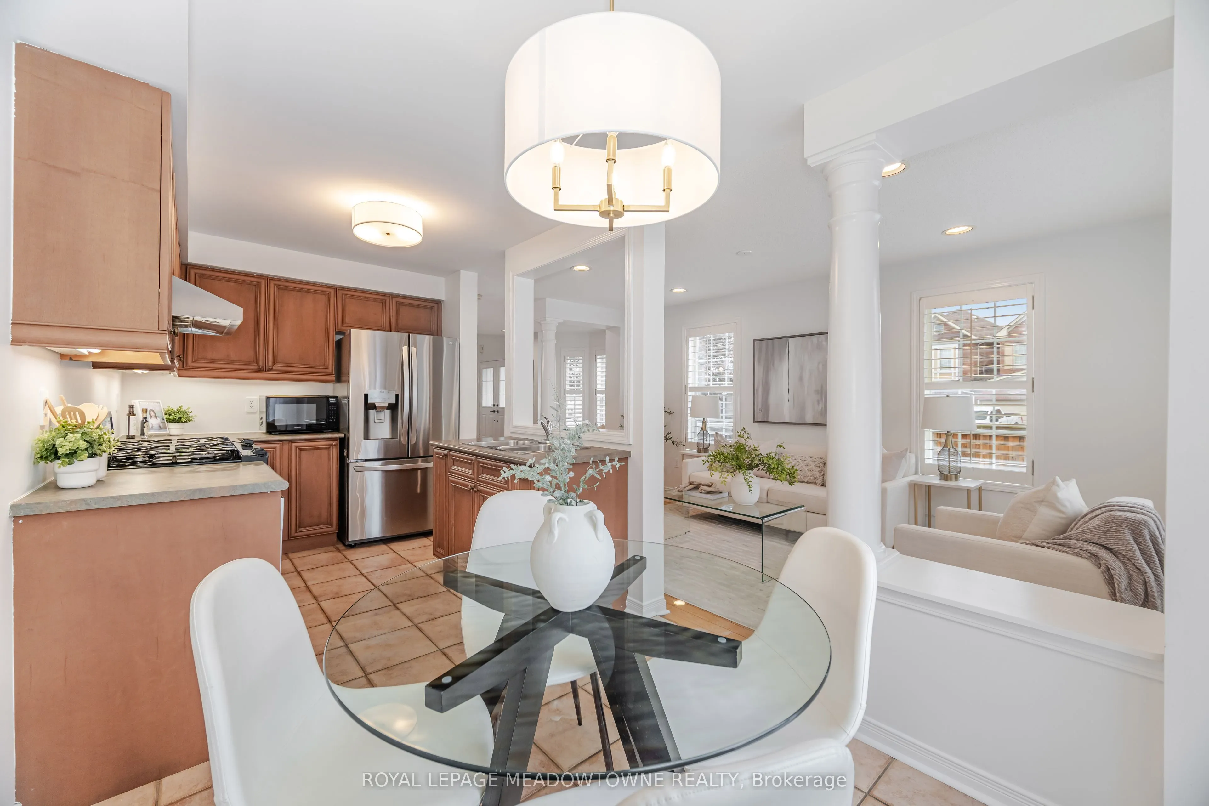 1137 Meadowgrove Court