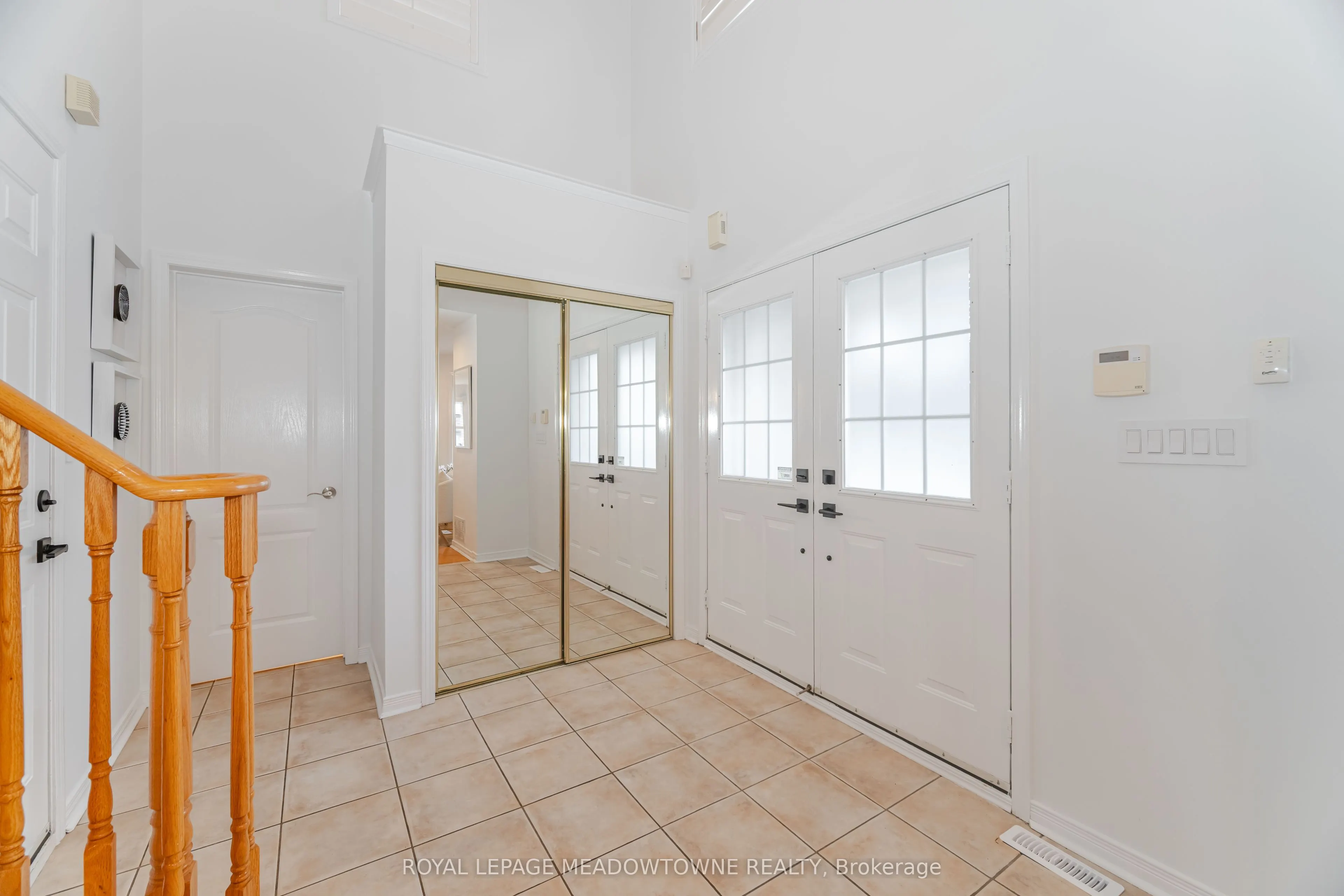 1137 Meadowgrove Court