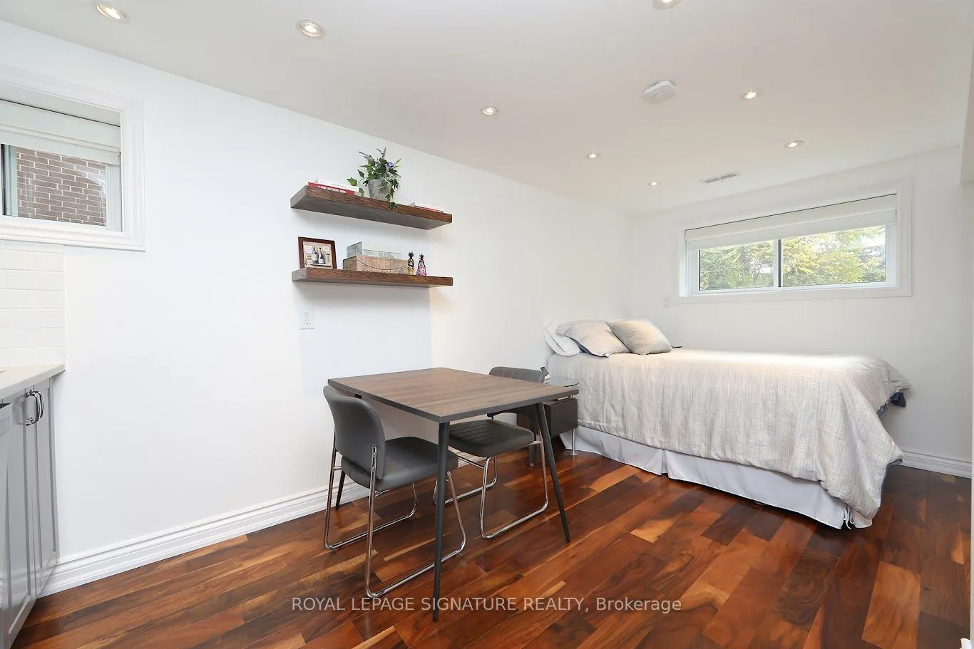 3 Keywell Court