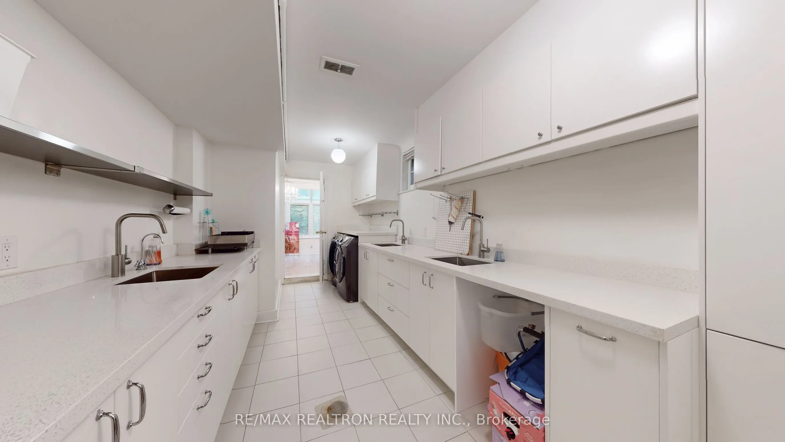 15 Edenbridge Drive