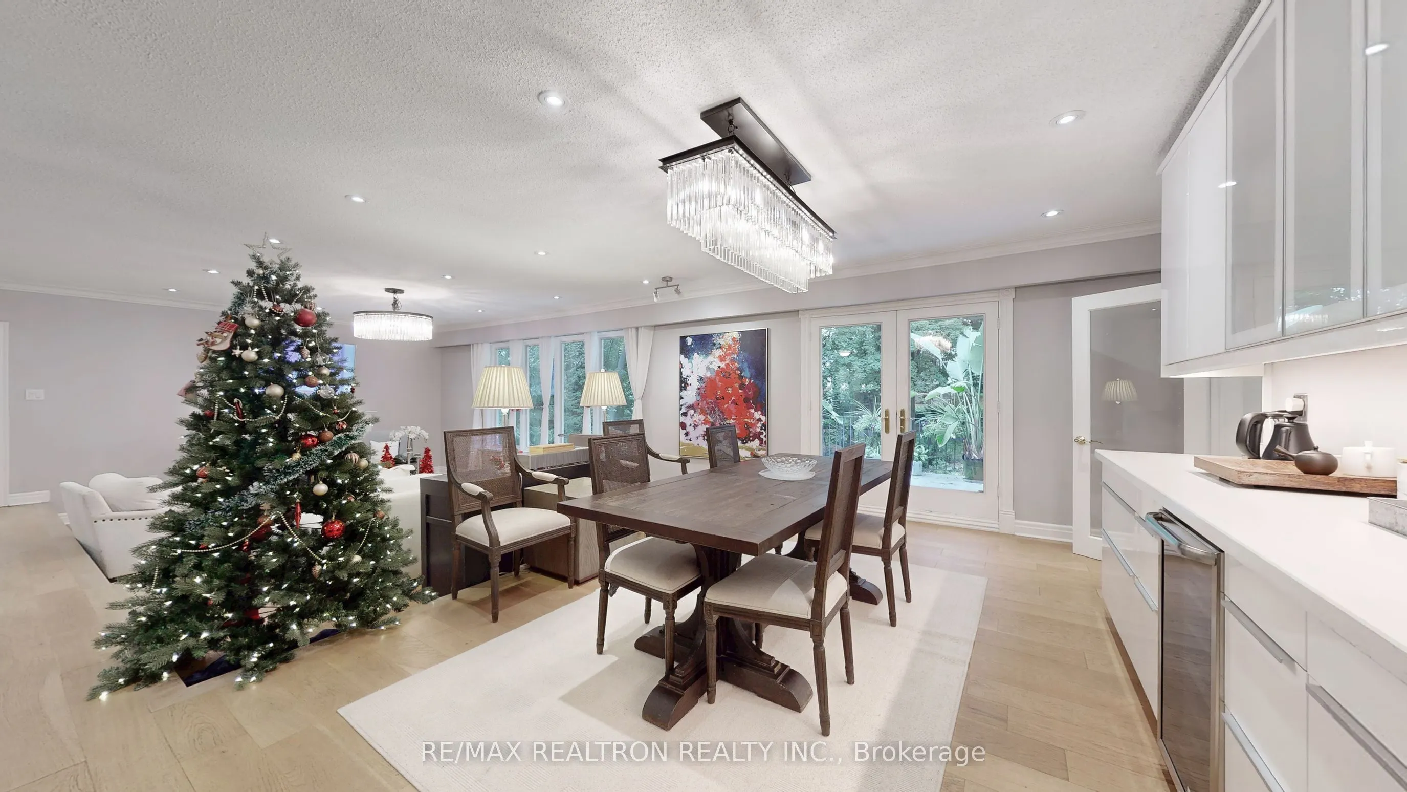 15 Edenbridge Drive
