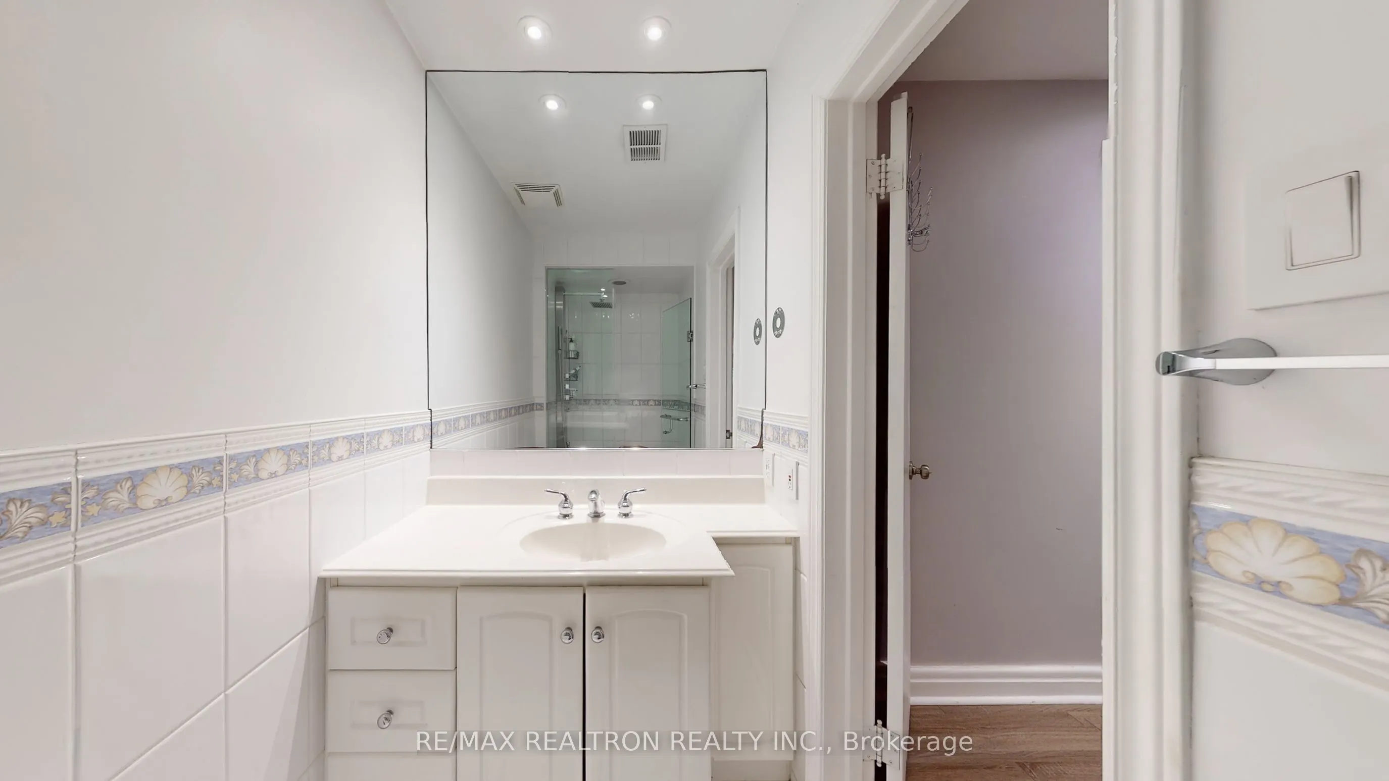 15 Edenbridge Drive