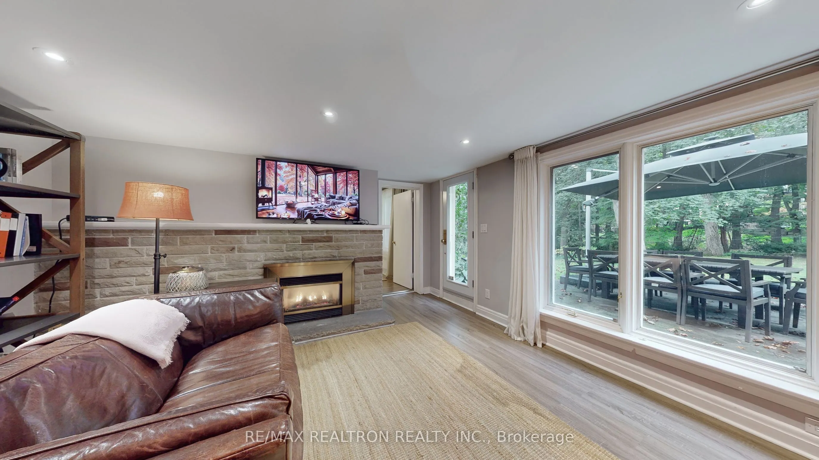 15 Edenbridge Drive