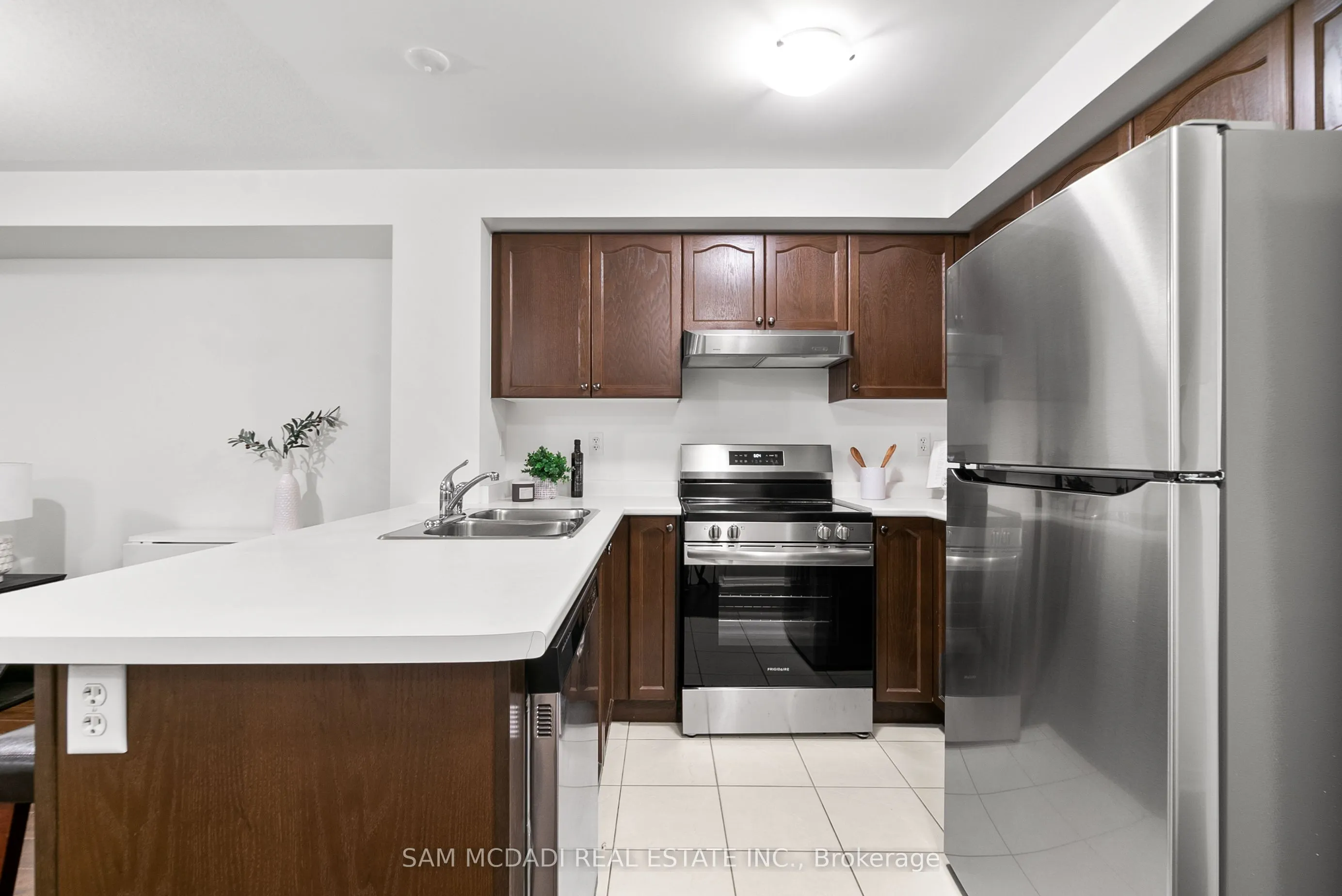3250 Bentley Drive, #27