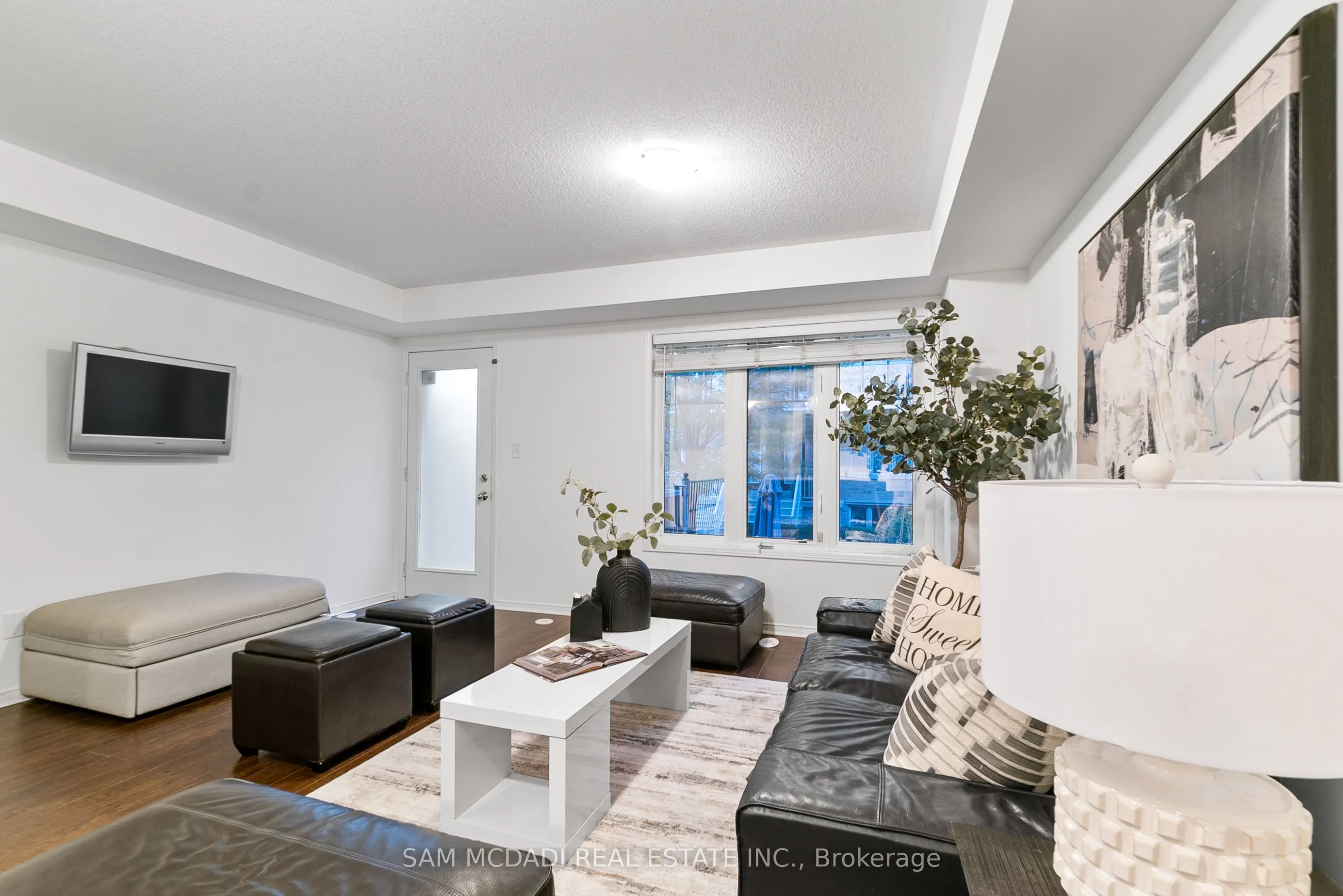 3250 Bentley Drive, #27