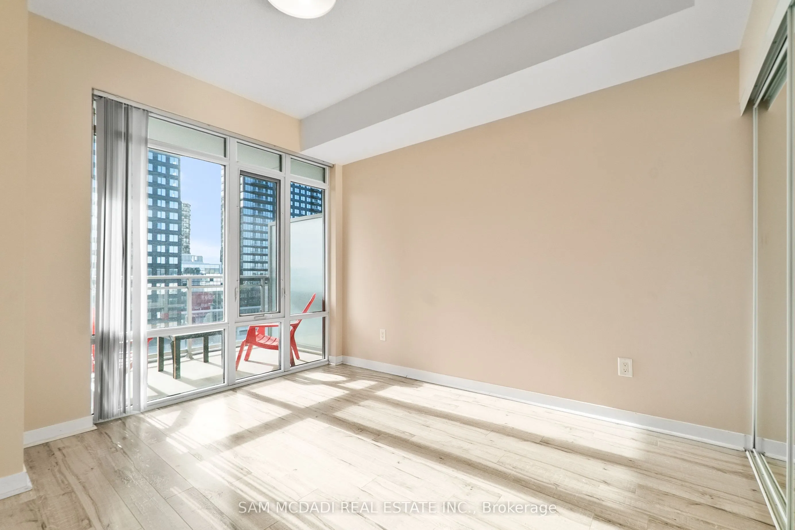 360 Square One Drive N, #707