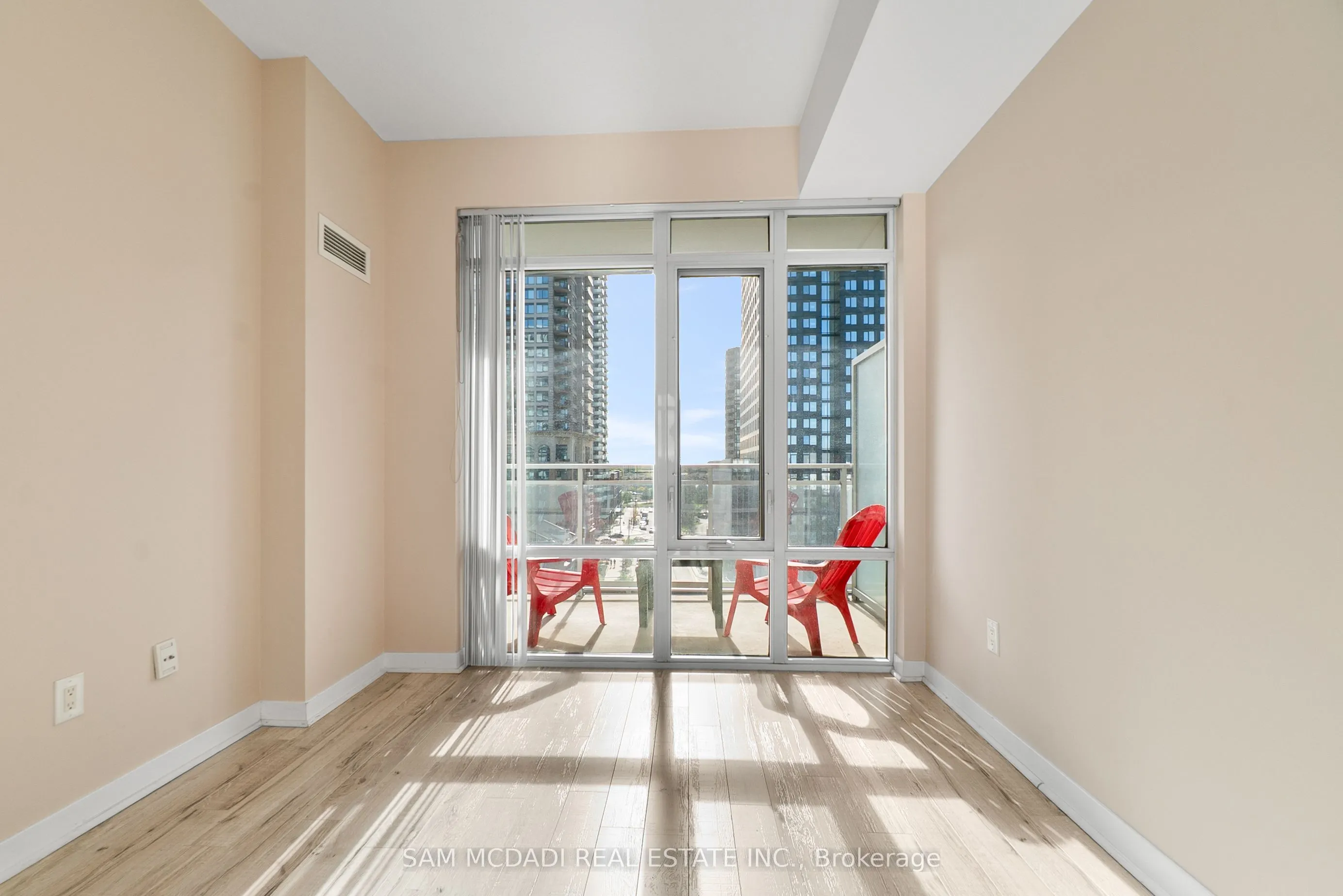 360 Square One Drive N, #707
