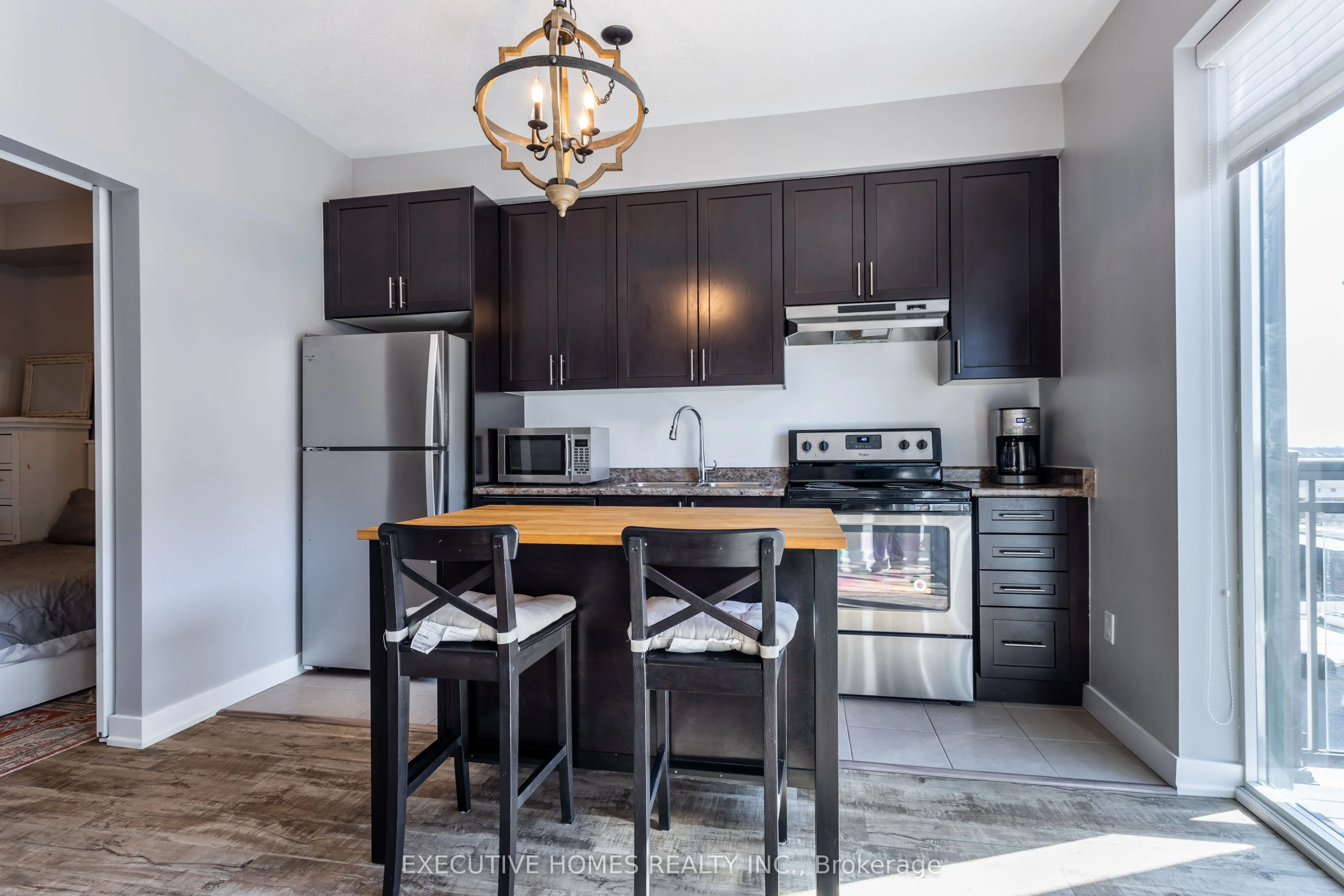 2486 Old Bronte Road, #501
