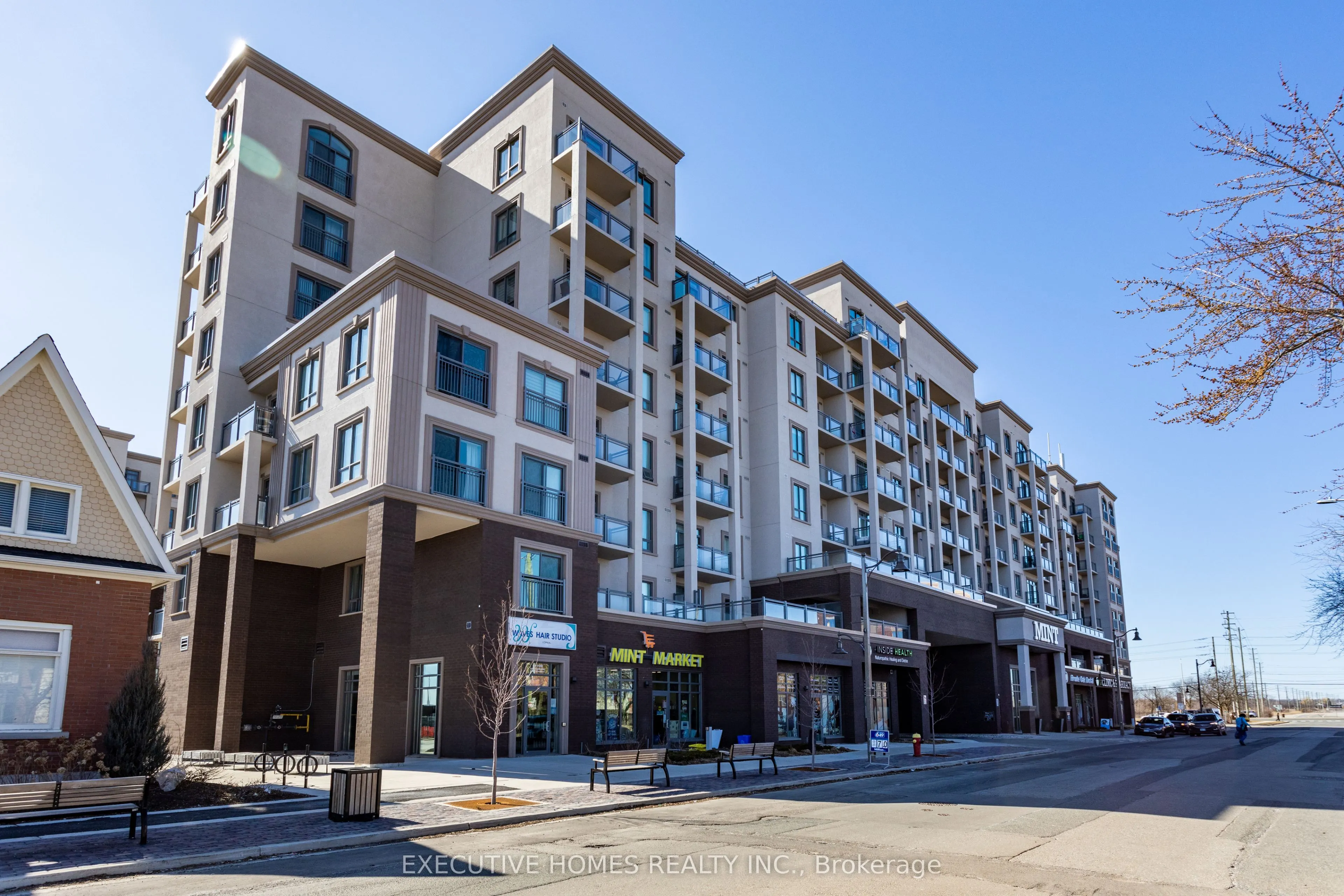 2486 Old Bronte Road, #501