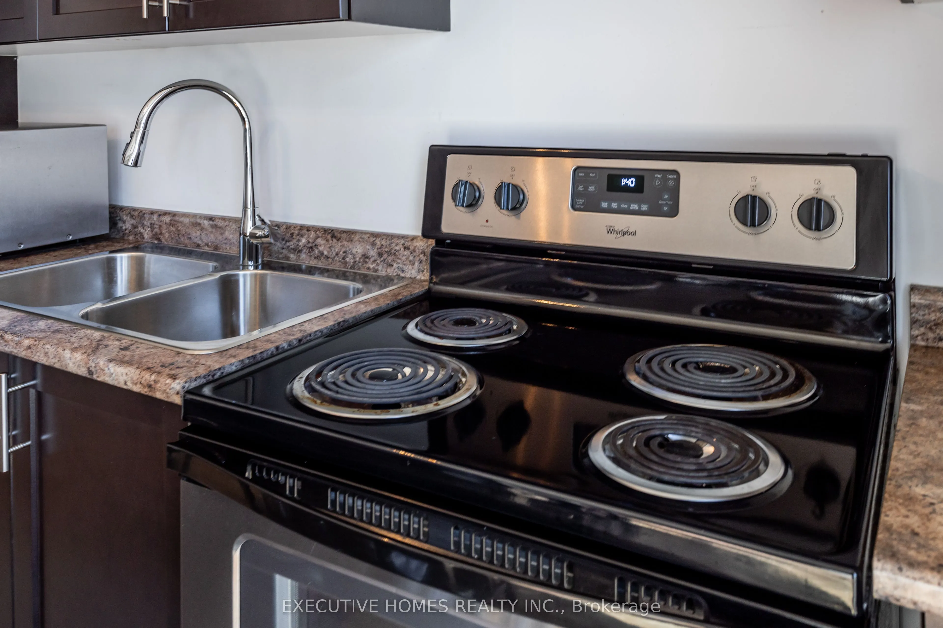 2486 Old Bronte Road, #501