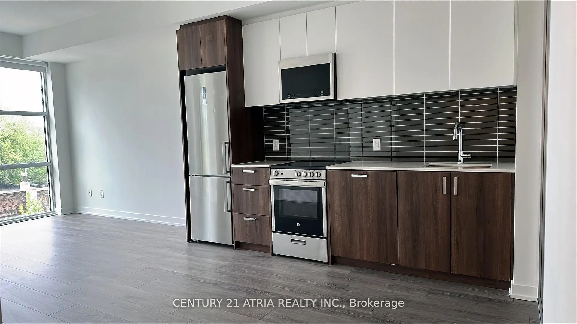 1787 st.clair Avenue W, #421