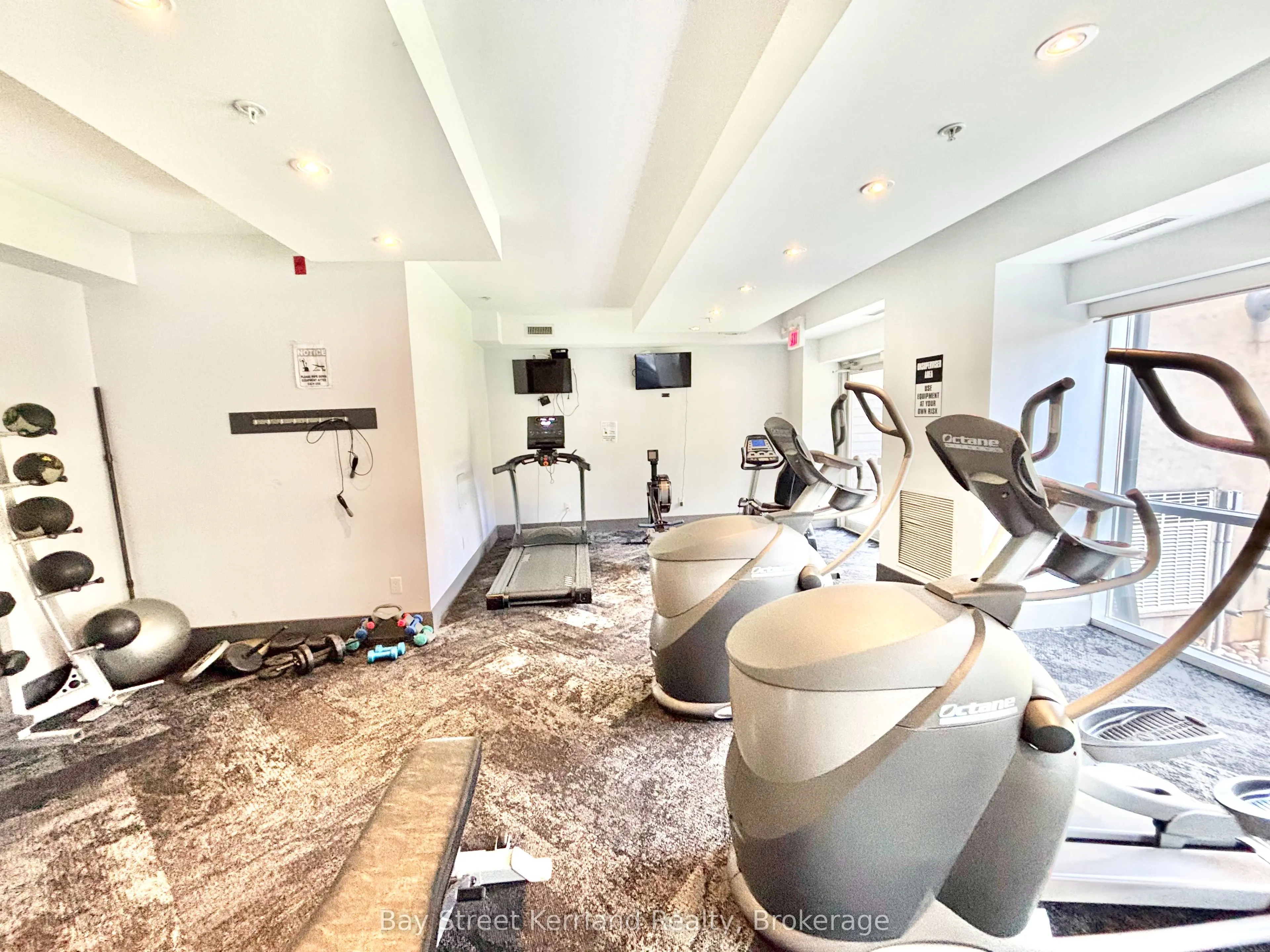 570 Lolita Gardens, #227