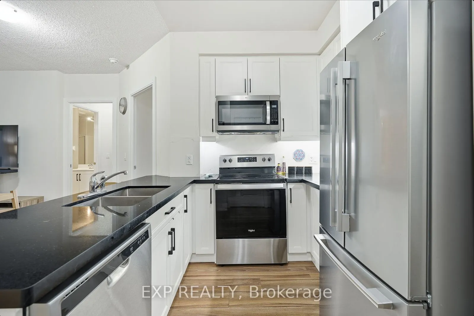 330 Burnhamthorpe Road W, #209
