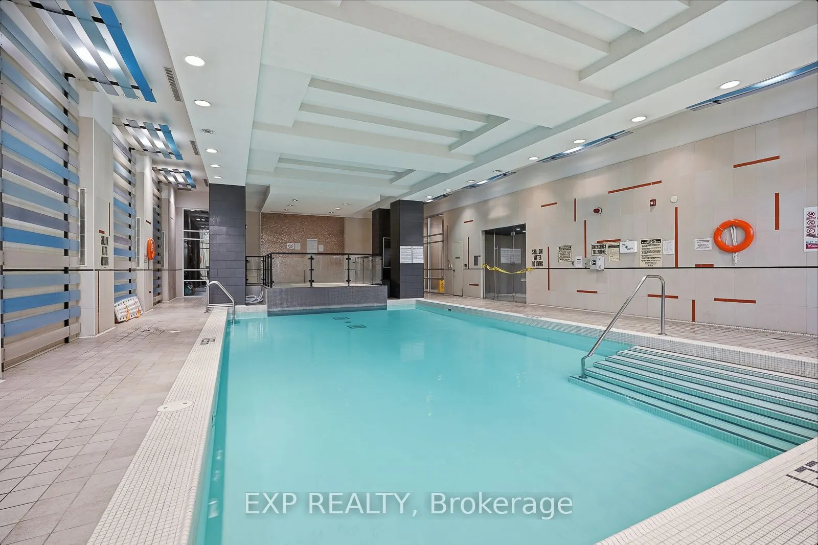 330 Burnhamthorpe Road W, #209