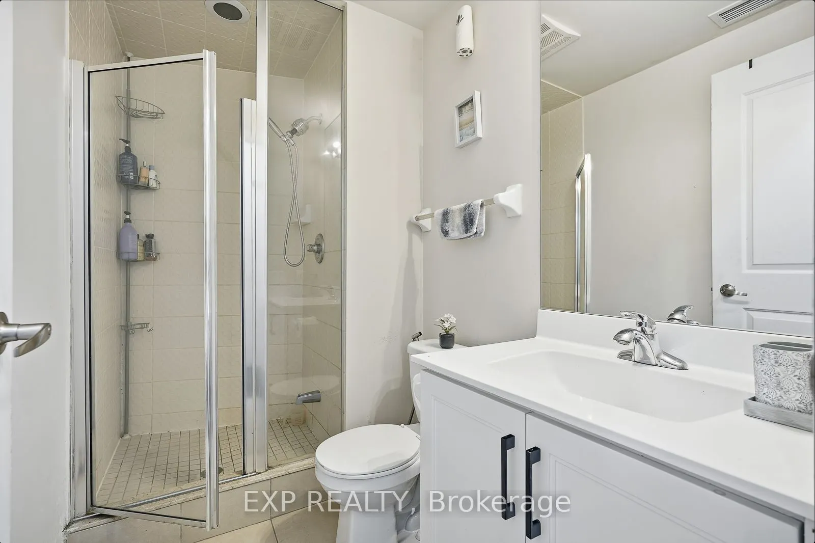 330 Burnhamthorpe Road W, #209