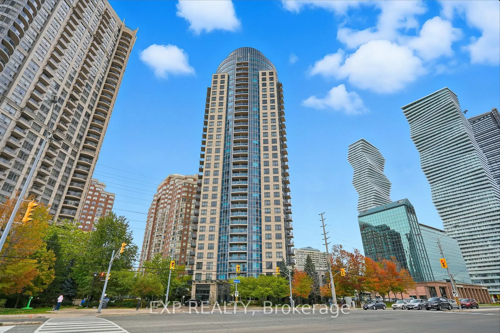 330 Burnhamthorpe Road W, #209