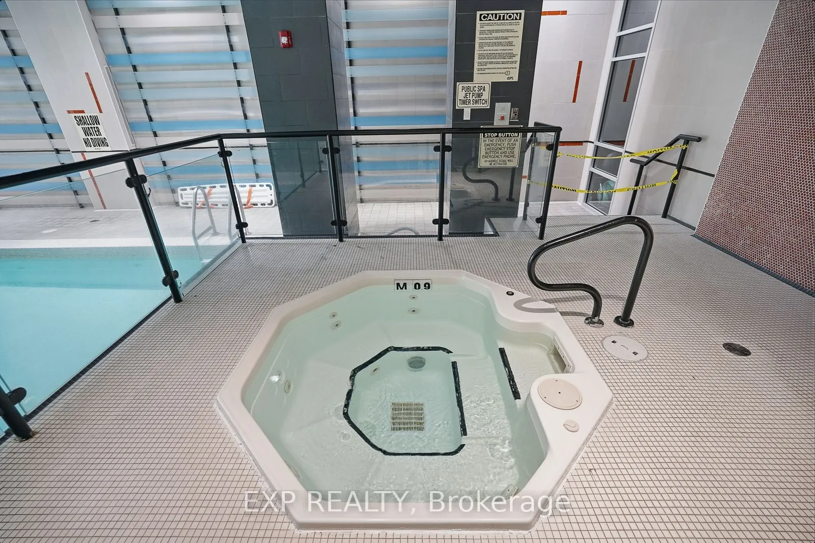 330 Burnhamthorpe Road W, #209