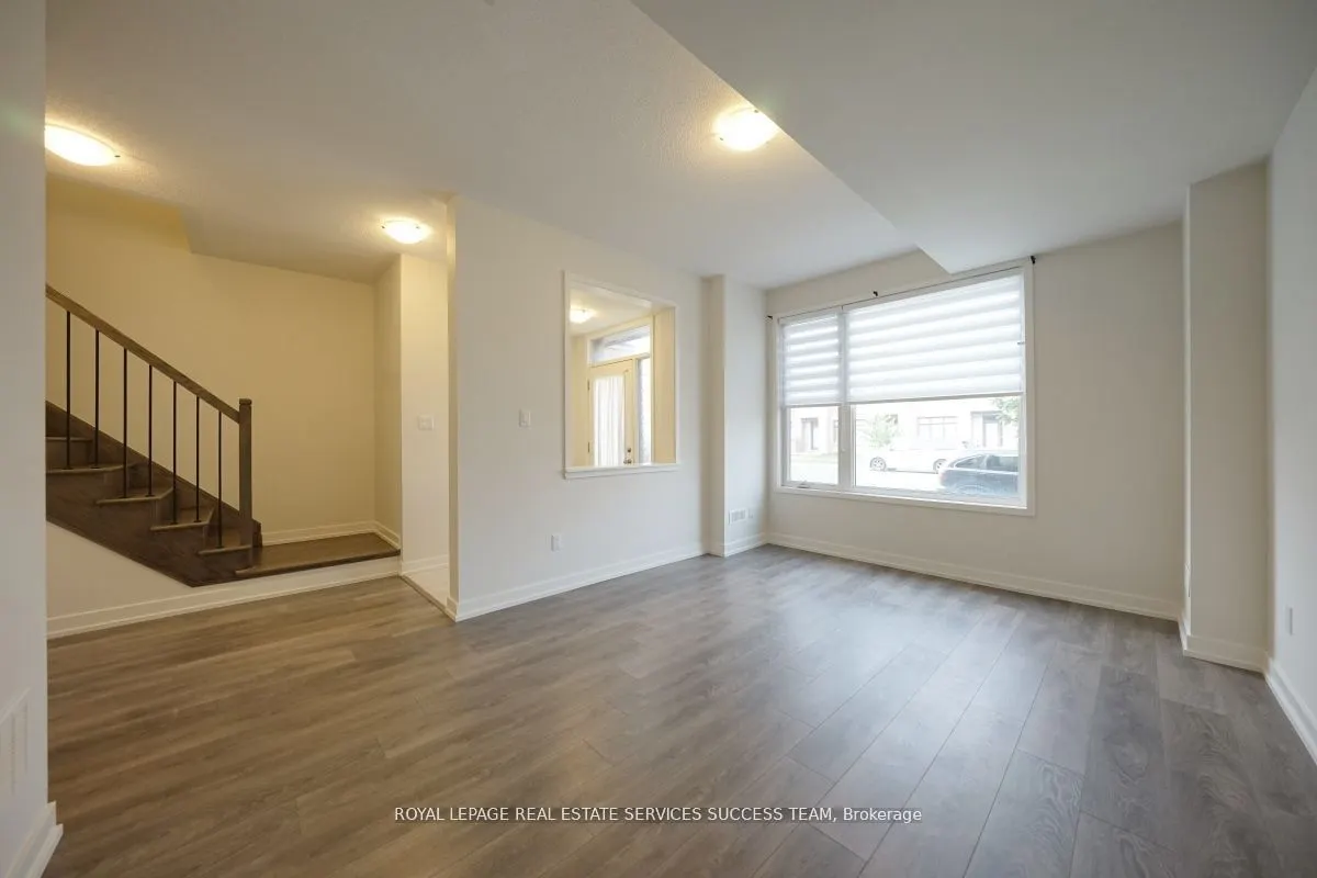 3074 Ernest Appelbe Boulevard