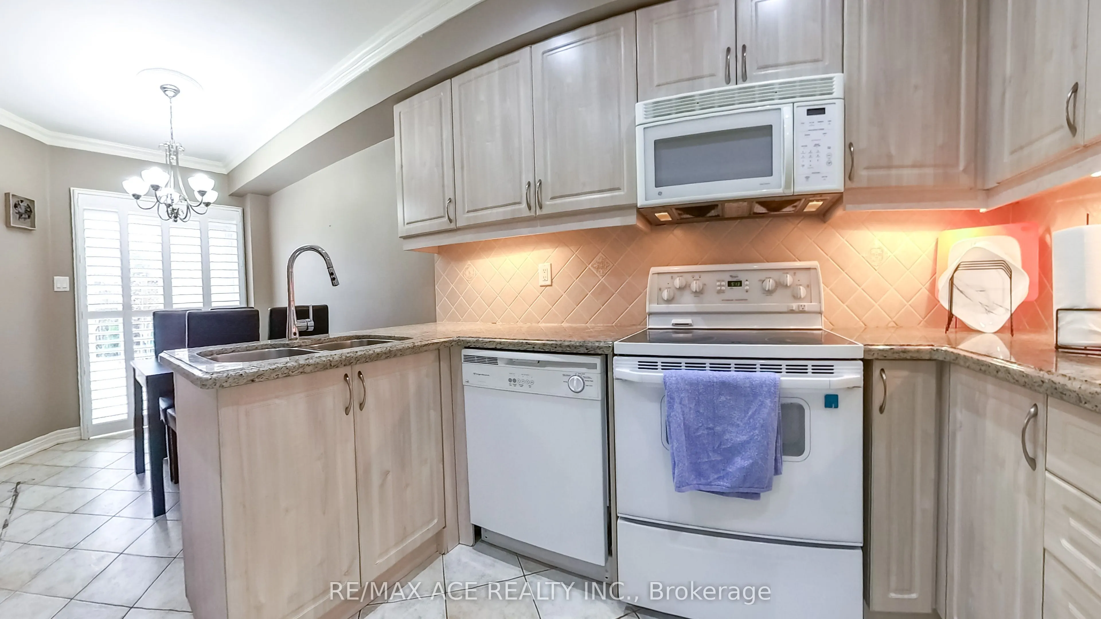873 Fable Crescent