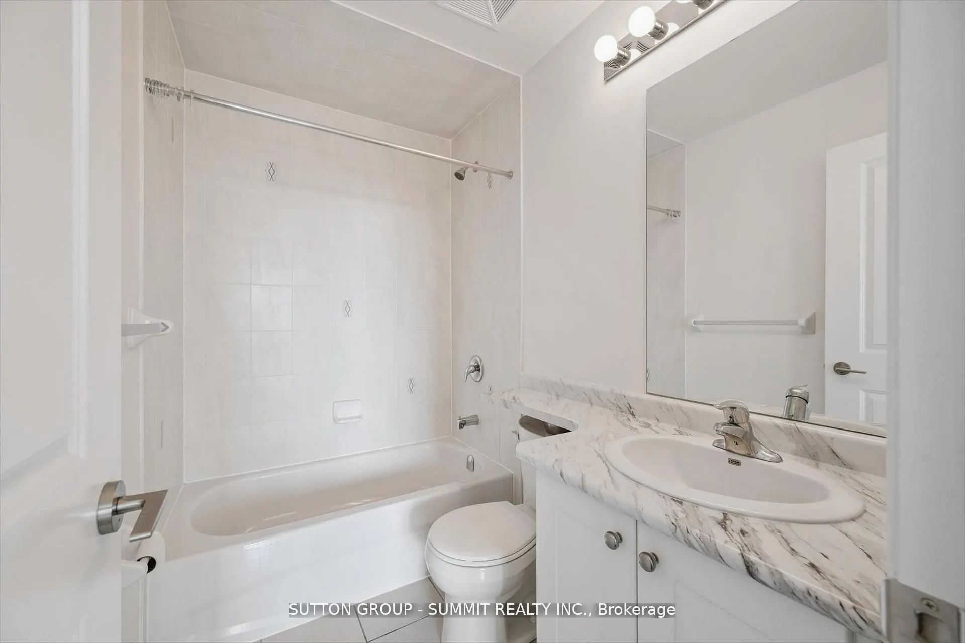 216 Oak Park Boulevard, #433